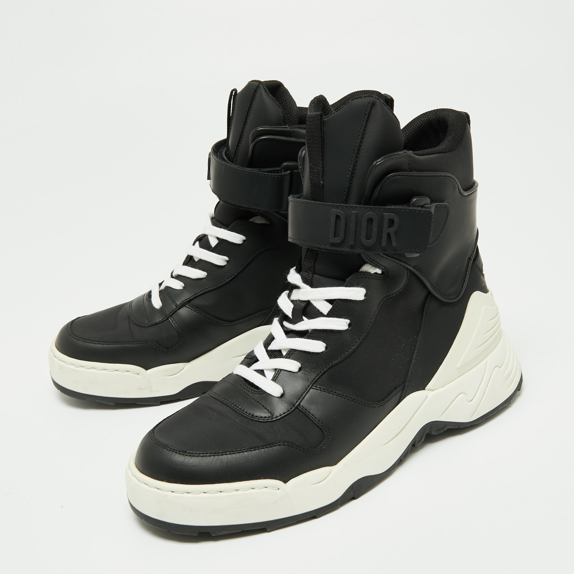 

Dior Black/White Leather Jumper High Top Sneakers Size