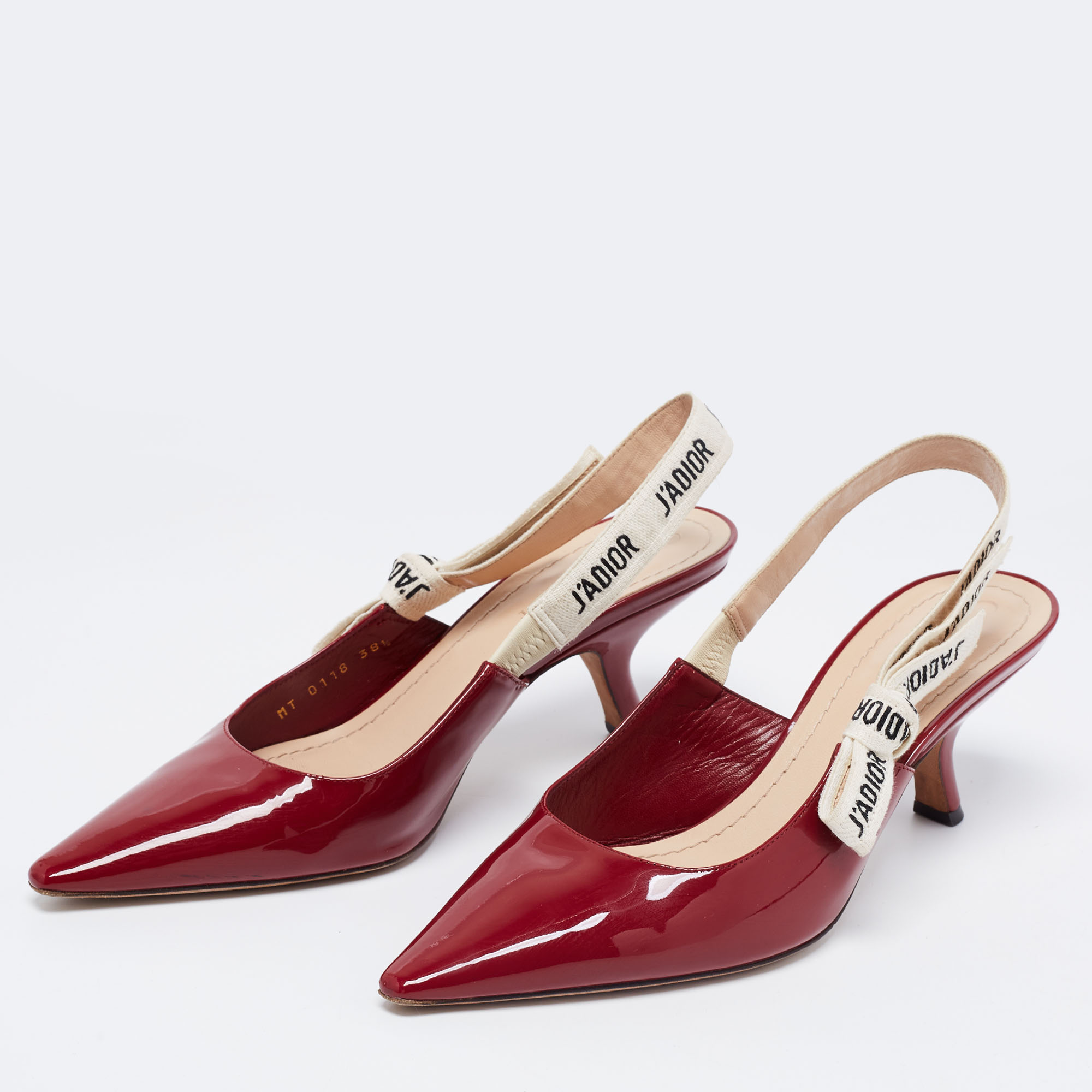 

Dior Burgundy Patent Leather Pointed Toe J'adior Slingback Sandals Size