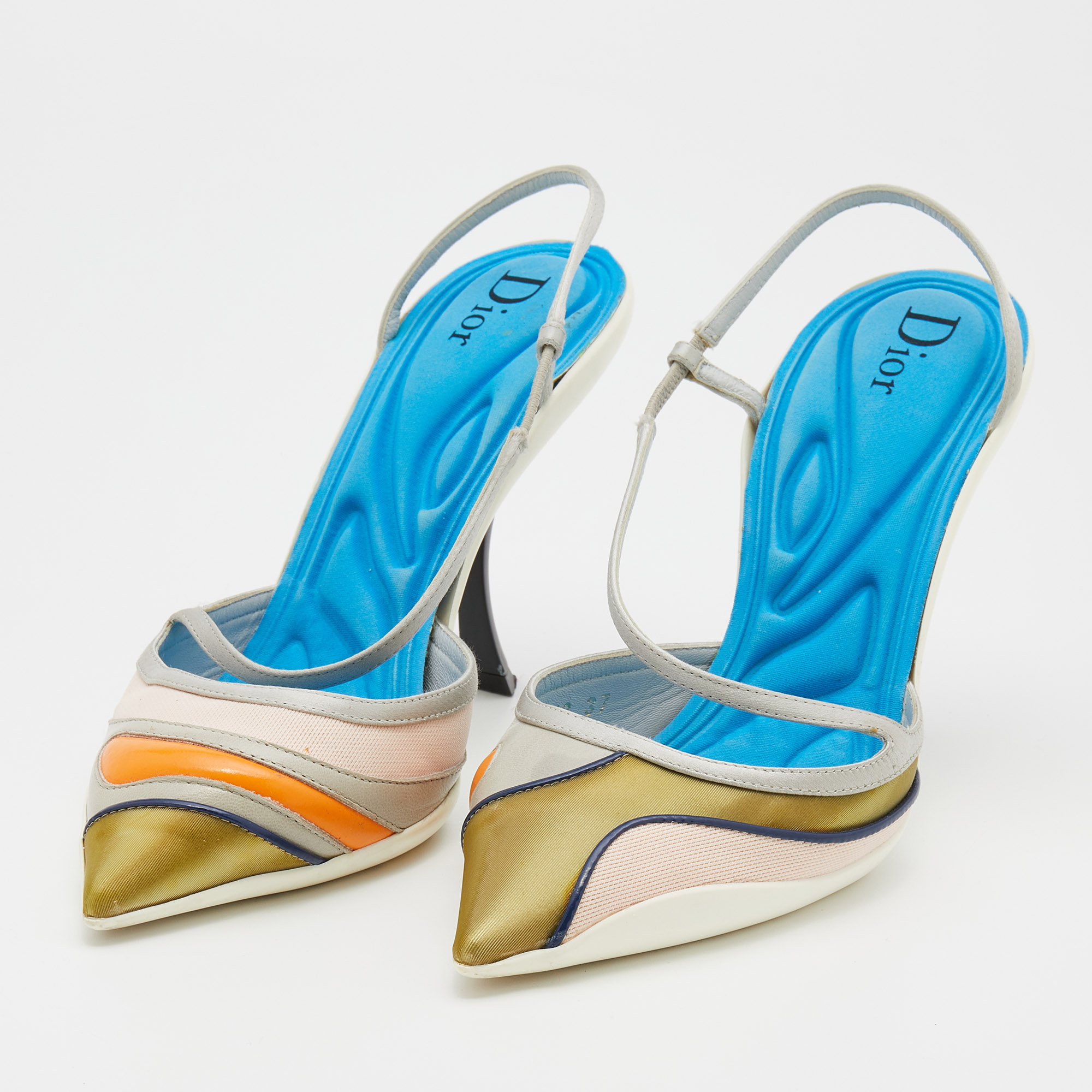 

Dior Multicolor Satin And Leather Pointed Toe Slingback Pumps Size