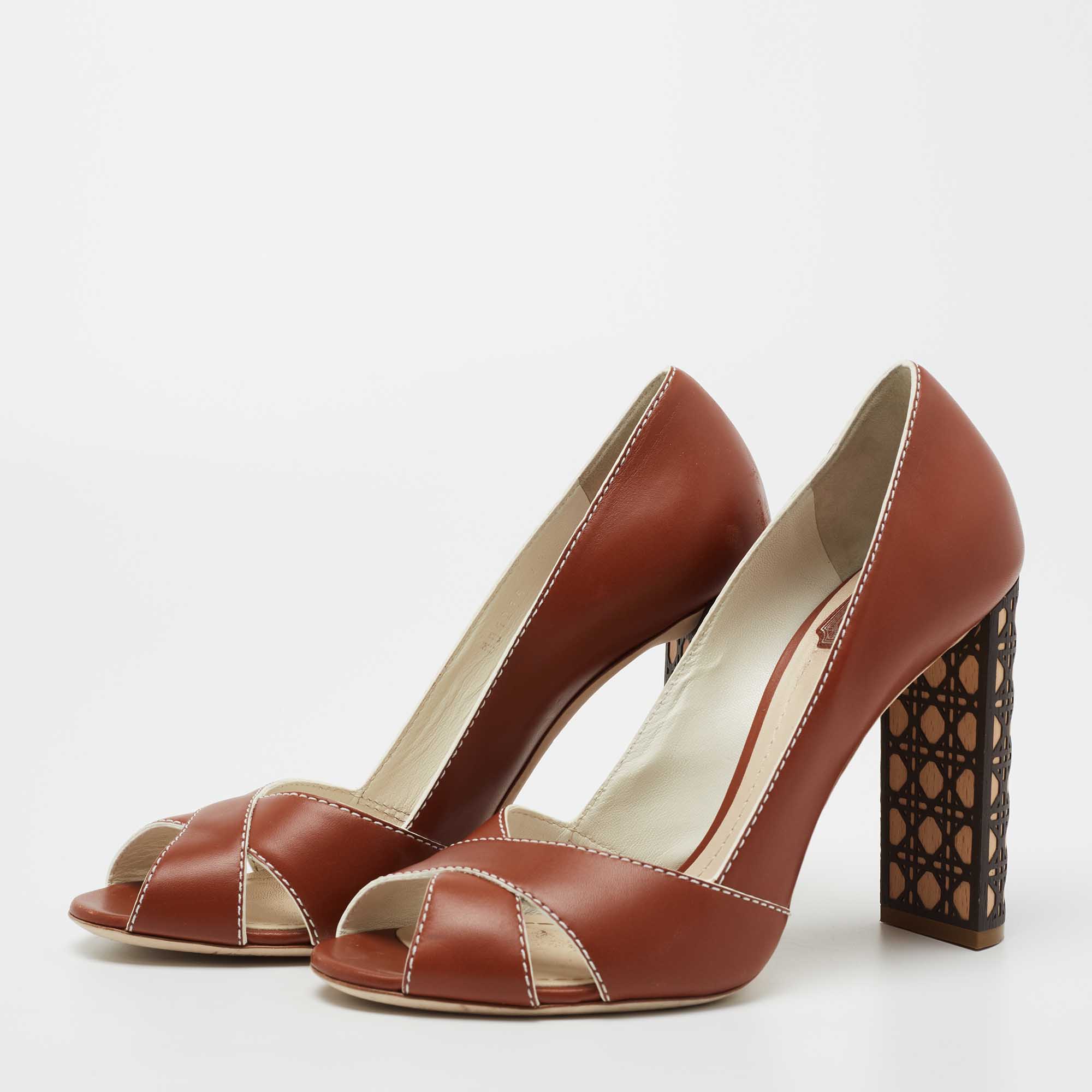 

Dior Brown Leather Peeptoe Pumps Size