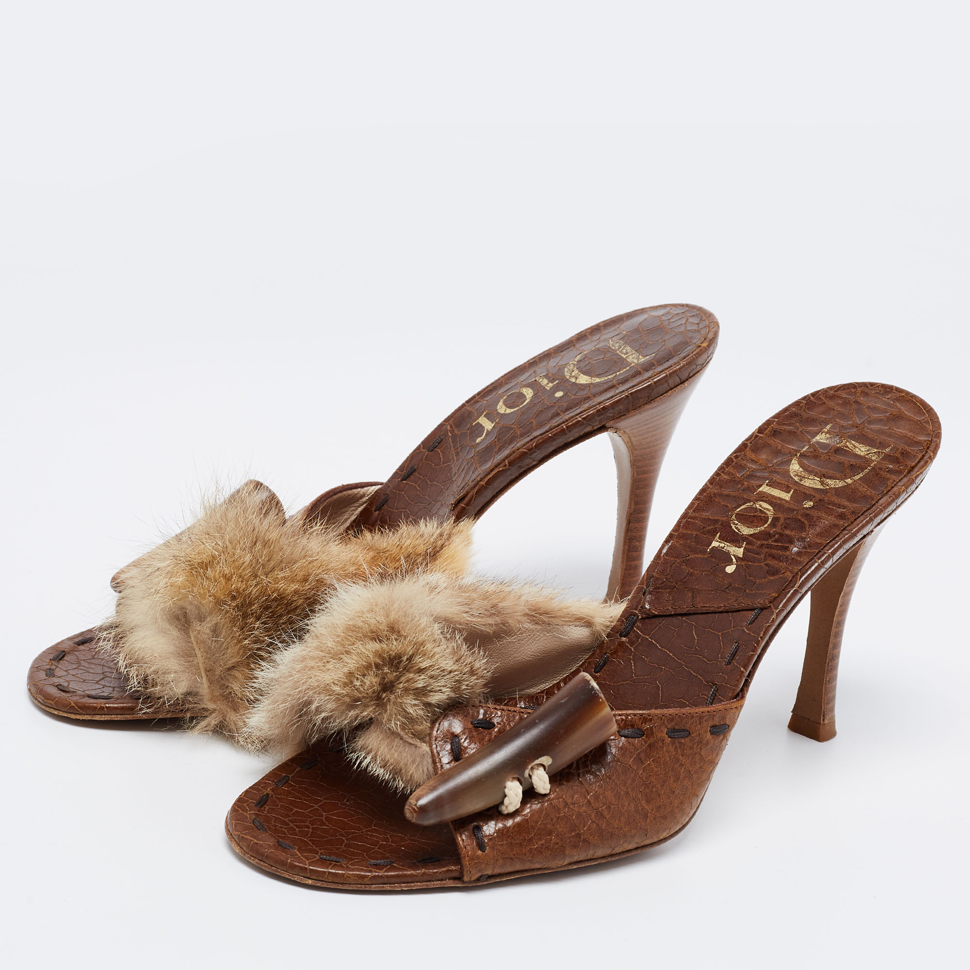 

Dior Brown Leather and Fur Slide Sandals Size