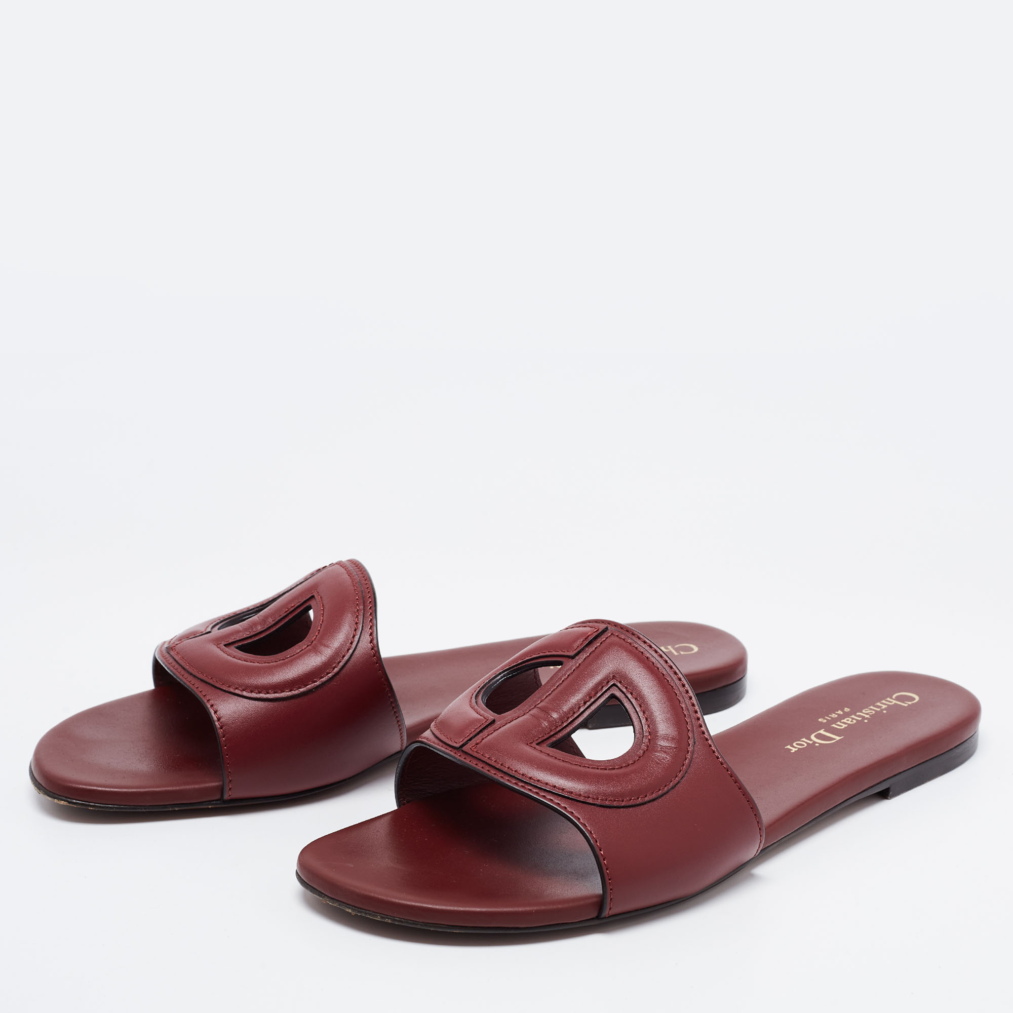 

Dior Burgundy Leather D Club Flat Slides Size