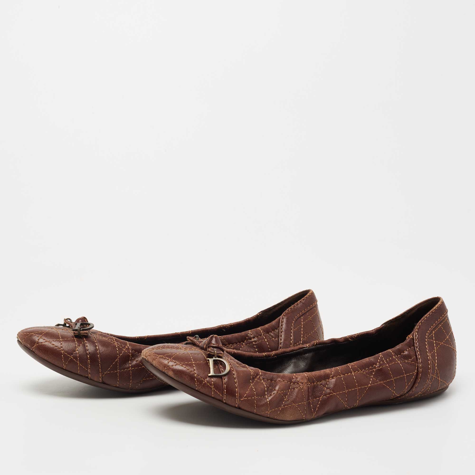 

Dior Brown Cannage Leather Bow Ballet Flats Size