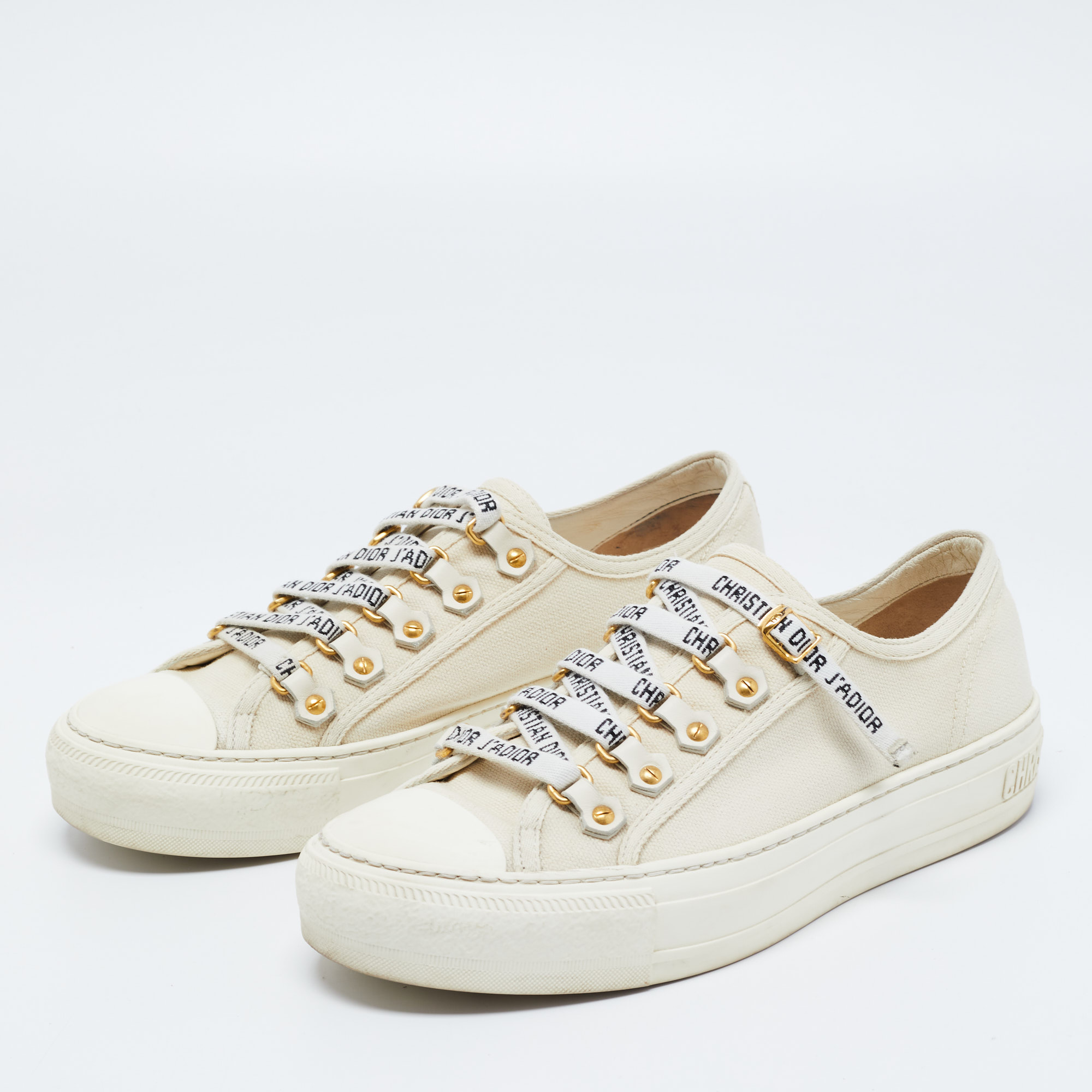 

Dior White Canvas Walk'n'Dior Low Top Sneakers Size, Cream