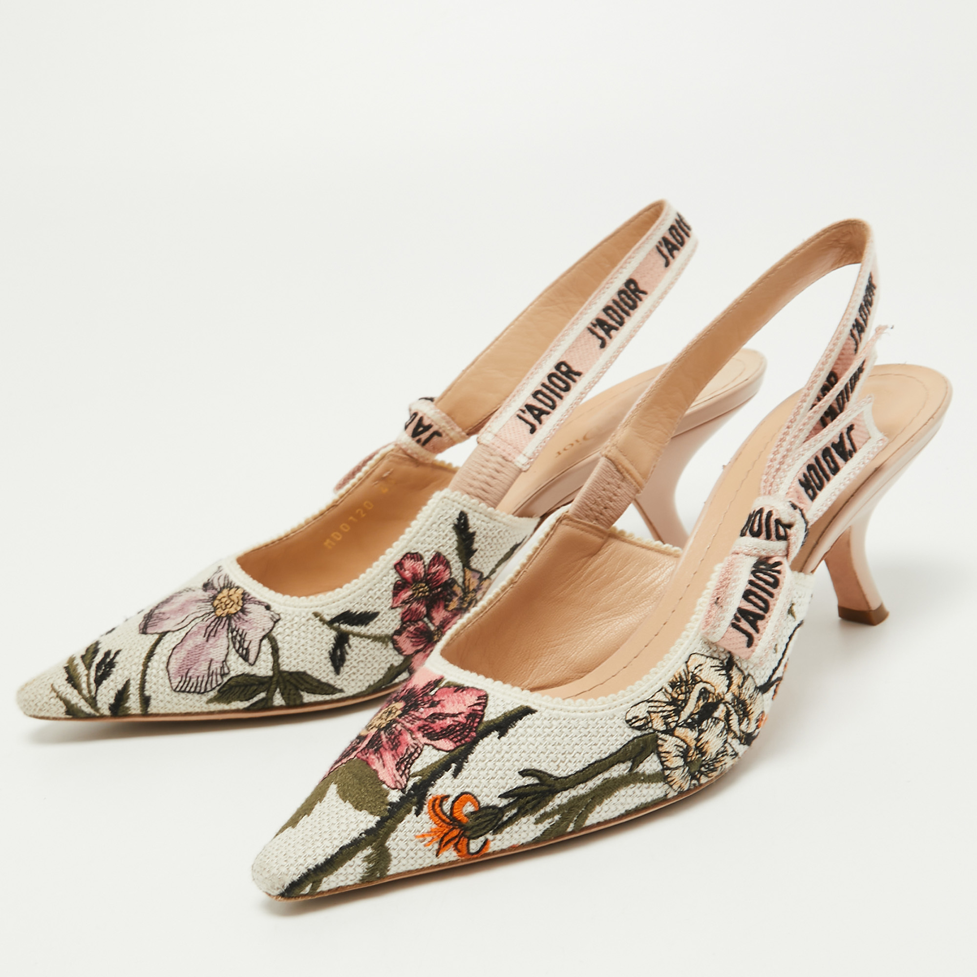 

Christian Dior Multicolor Floral Embroidered Fabric J'adior Slingback Pumps Size