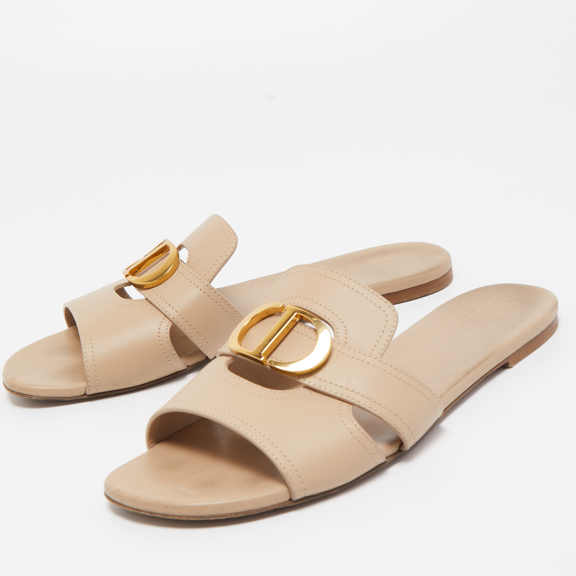 

Dior Beige Leather Montaigne Flat Slides Size