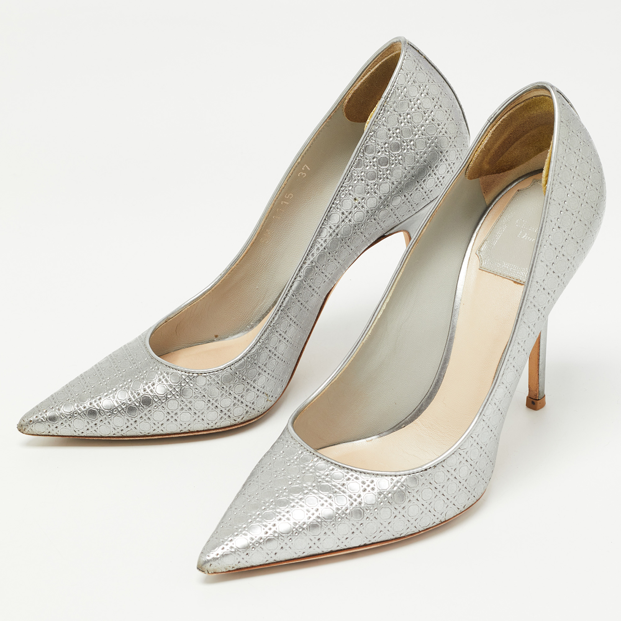 

Dior Silver Micro Cannage Leather Cherie Pumps Size