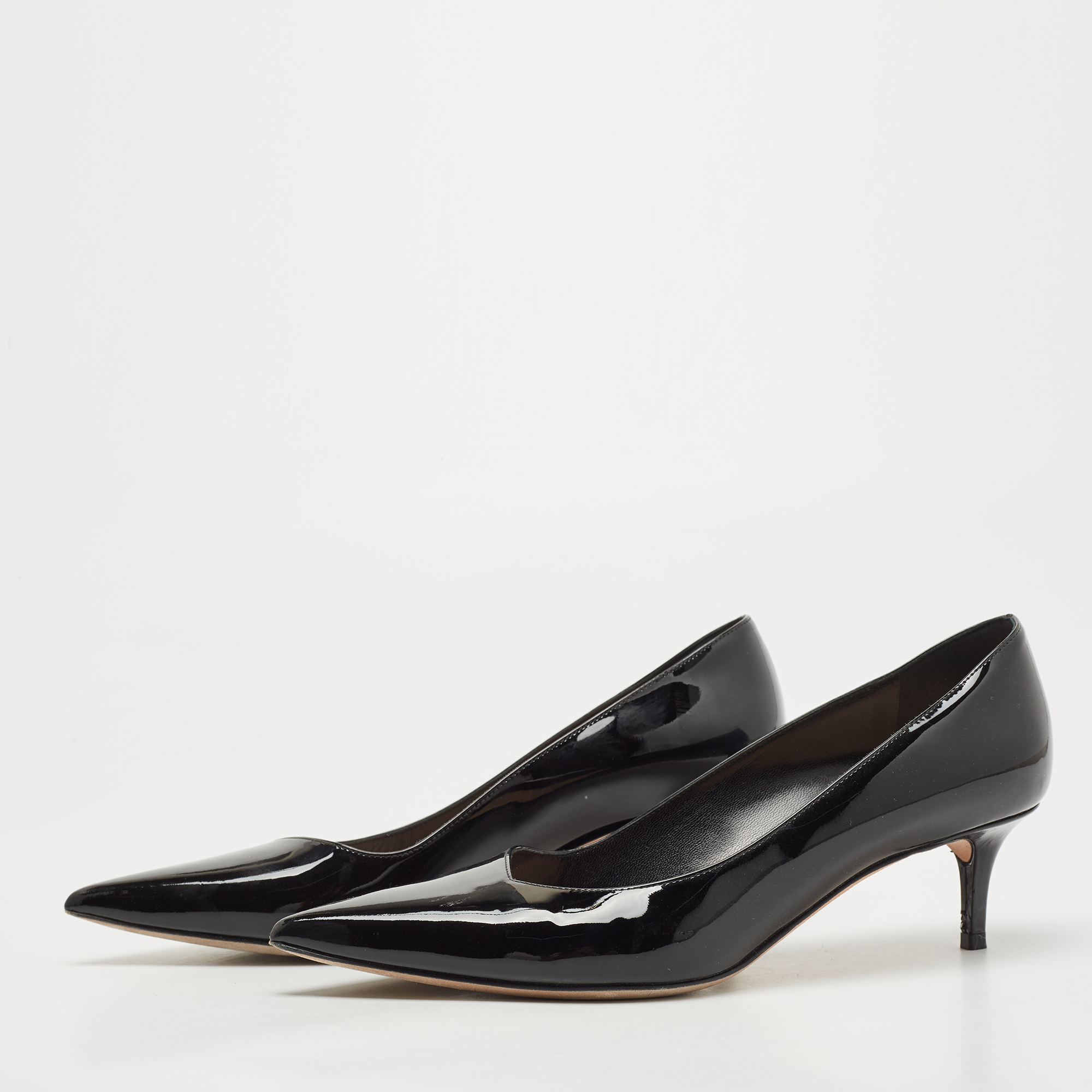 

Dior Black Patent Pointed Toe Pumps Size