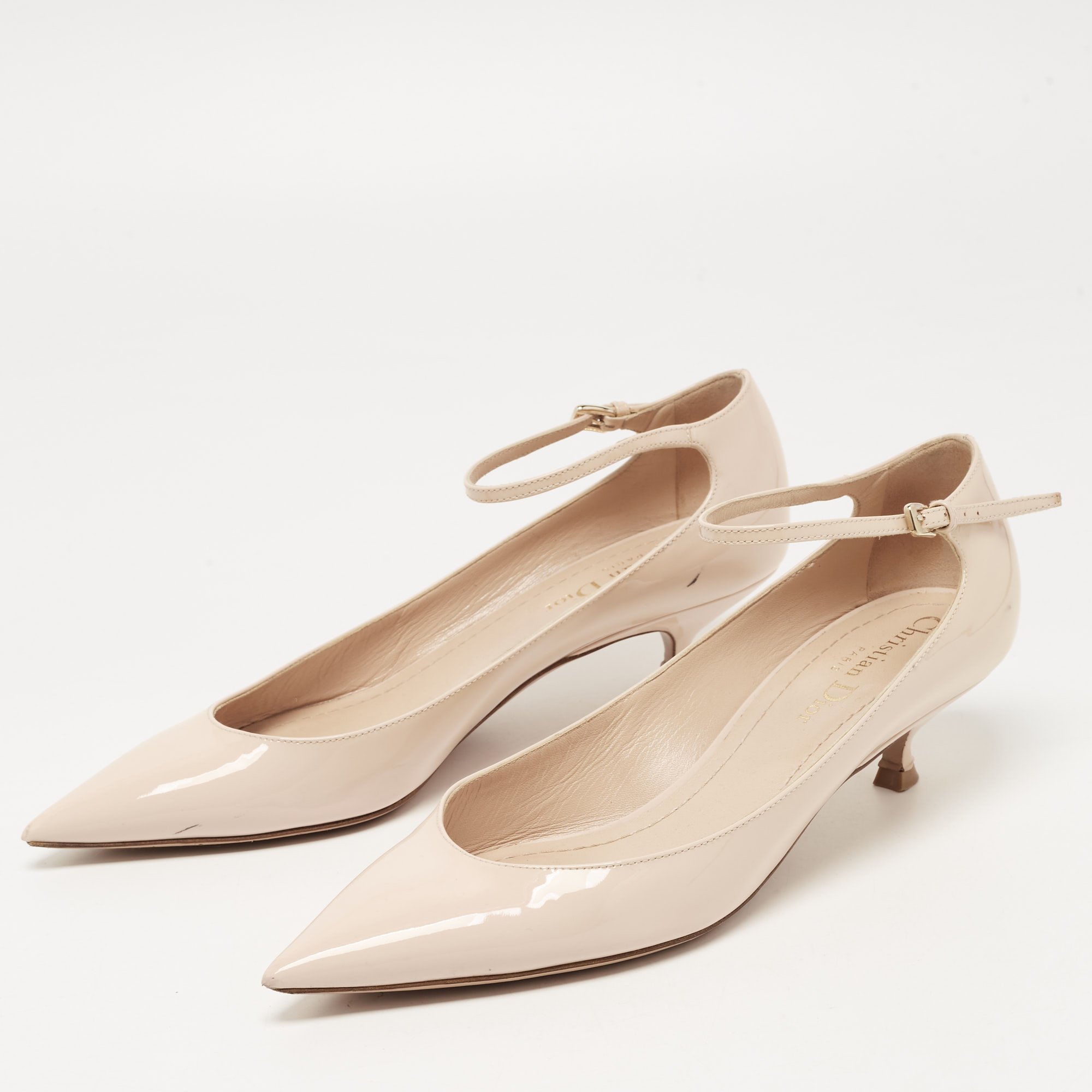 

Dior Beige Patent Leather Ankle Strap Pumps Size