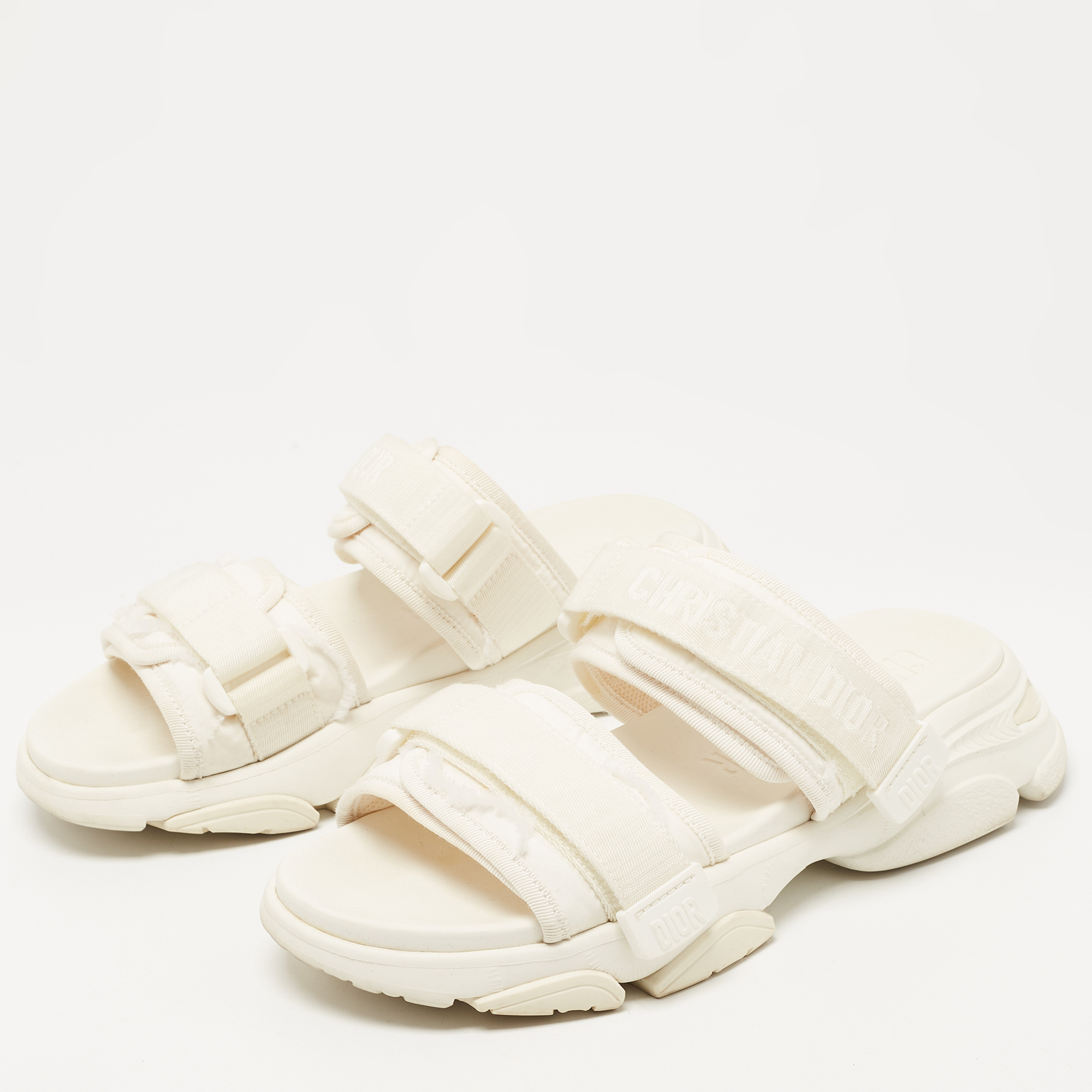 

Dior White Fabric and Nylon D-Wander Slides Size