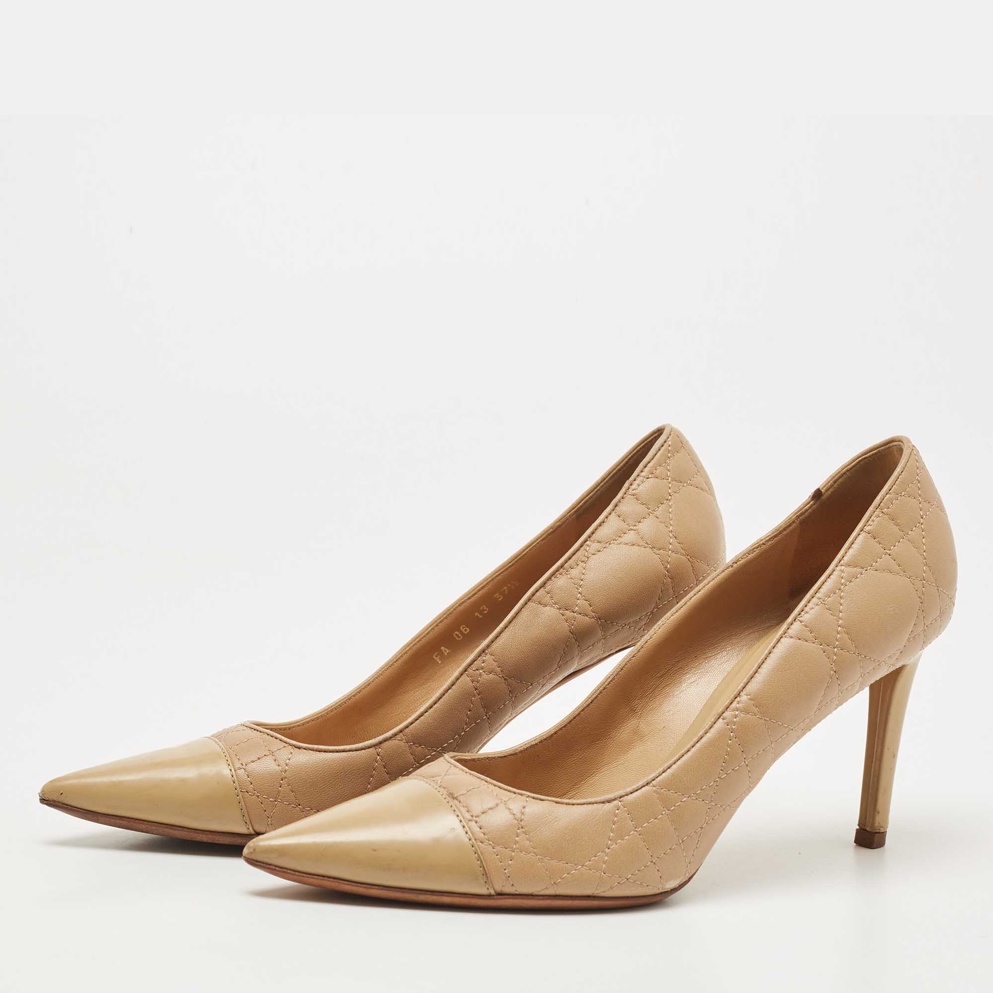 

Dior Beige Quilted Leather Pointed Toe Pumps Size