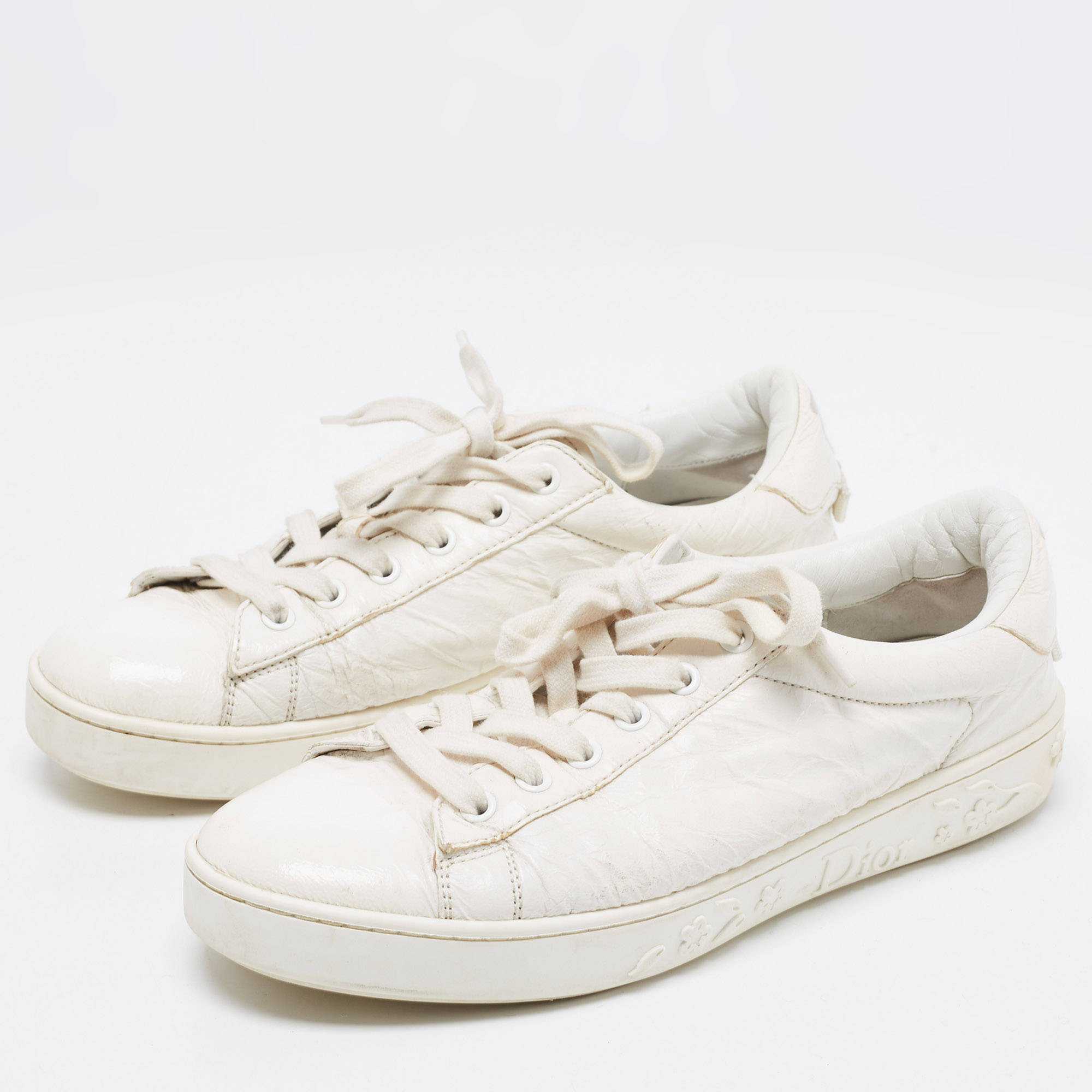 

Dior White Crinkled Leather Move Sneakers Size