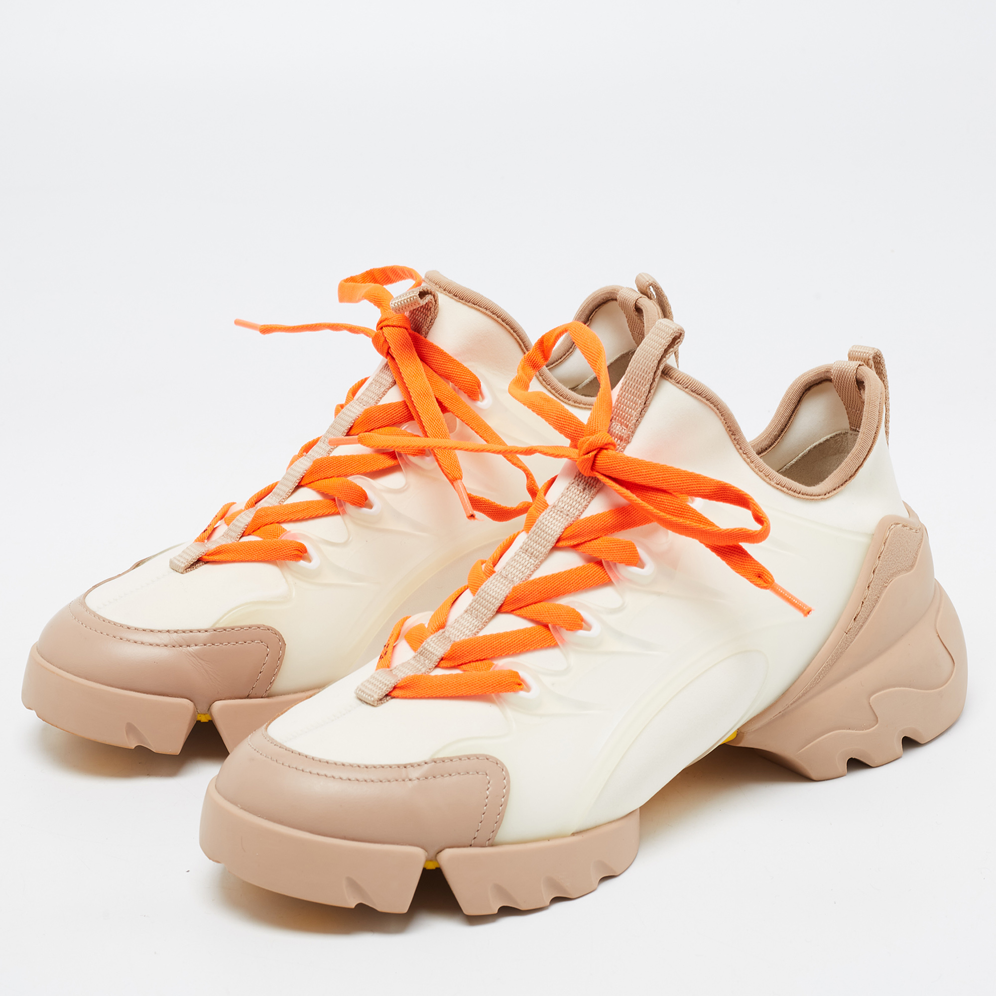 

Dior White/Beige PVC and Fabric D-Connect Sneakers Size