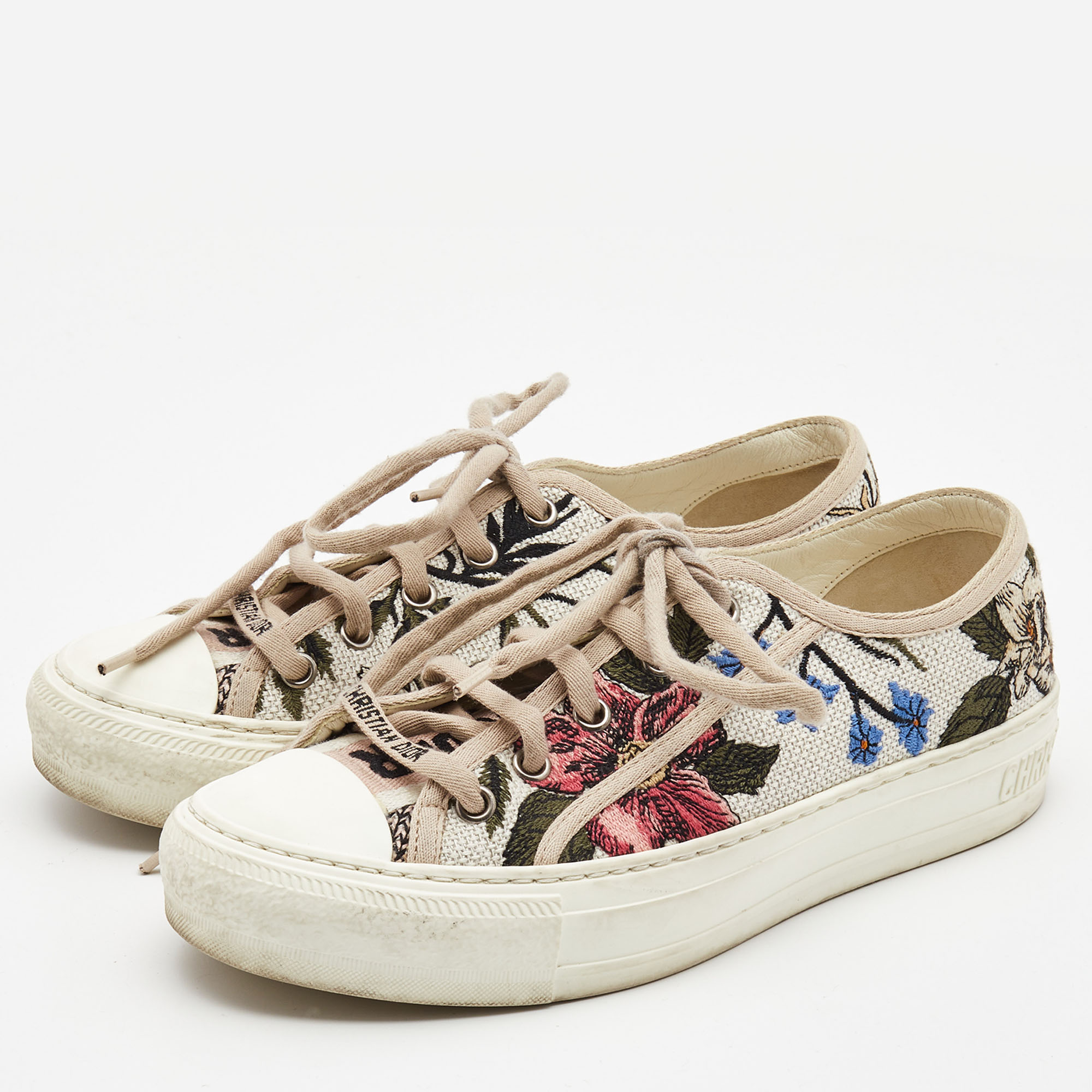 

Dior White Embroidered Canvas Walk'n'Dior Sneakers Size