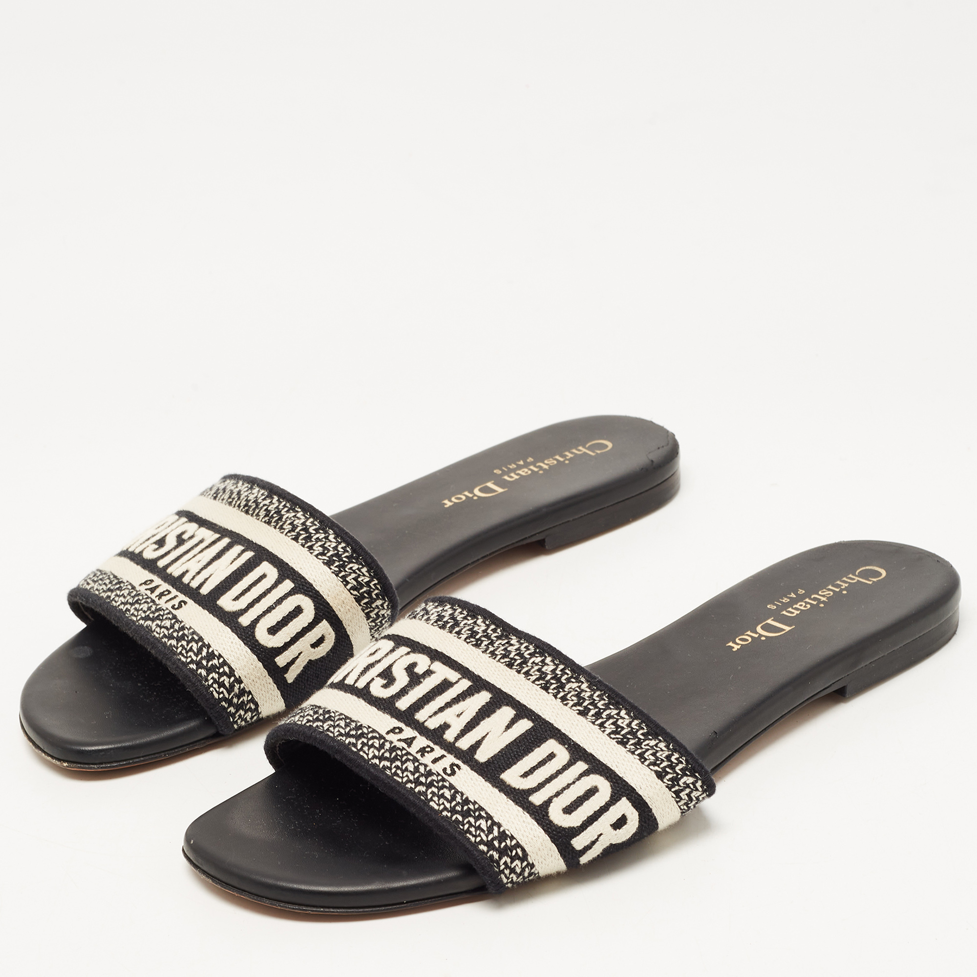 

Dior Black/White Canvas Dway Flat Slides Size