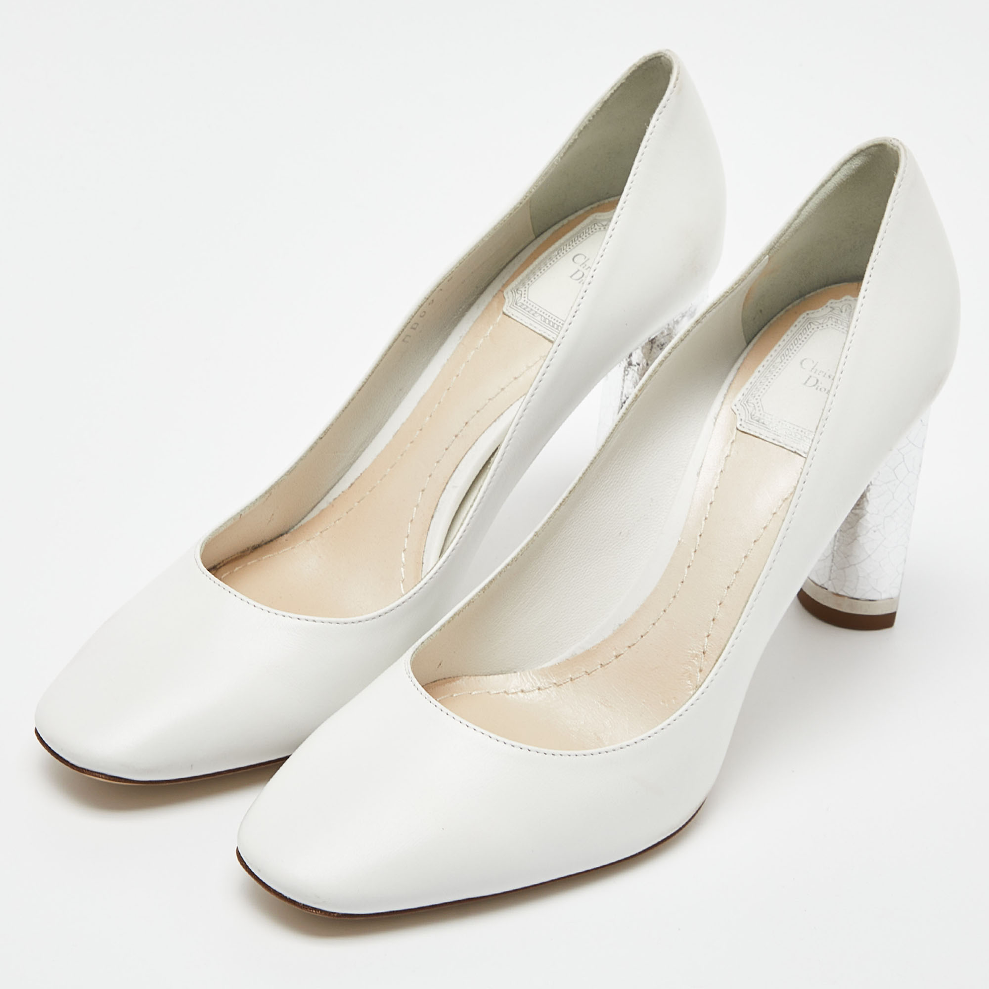 

Dior White Leather Round Toe Pumps Size