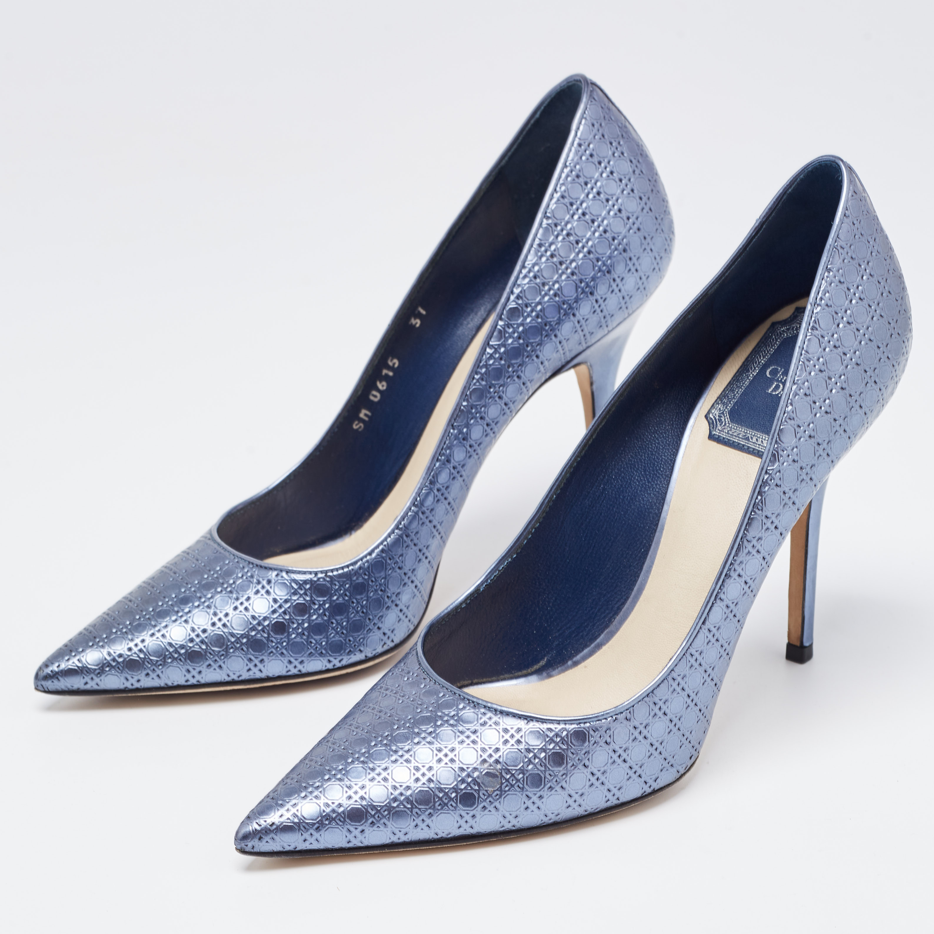 

Dior Metallic Blue Micro Cannage Leather Cherie Pumps Size