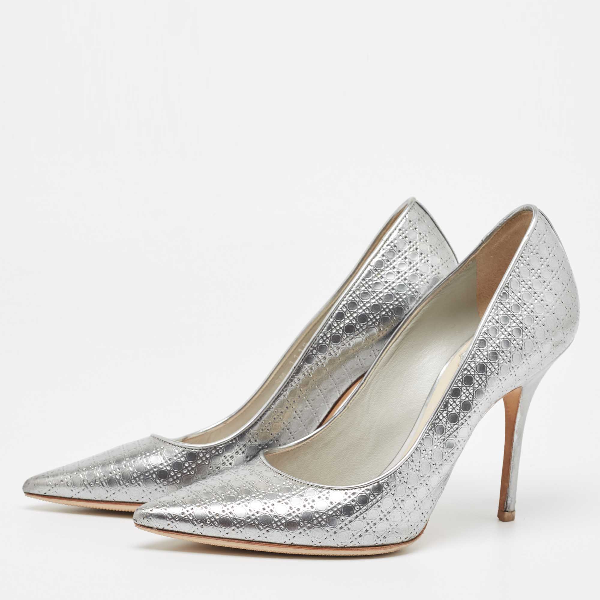 

Dior Silver Micro Cannage Leather Cherie Pumps Size