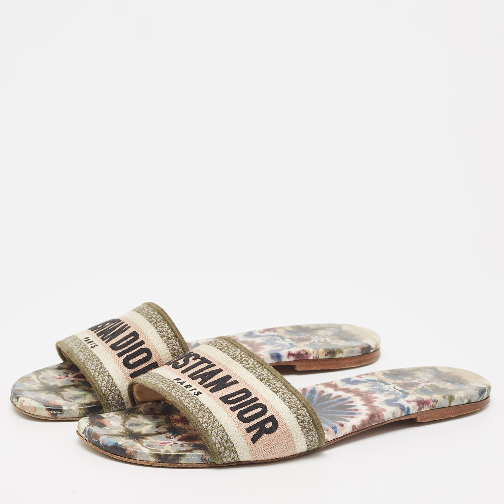 

Dior Multicolor Canvas Dway Flat Slides Size