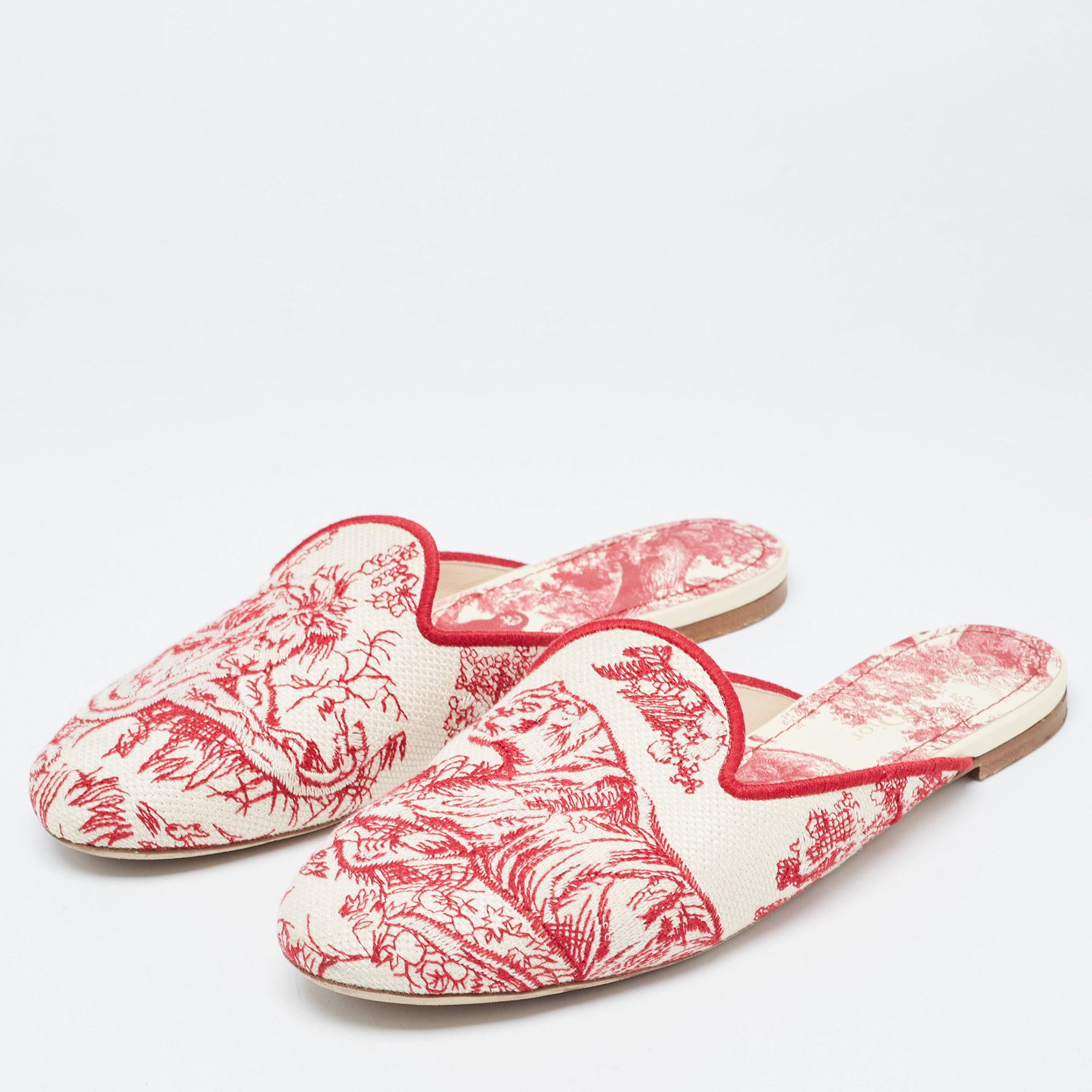 

Dior Red/Beige Embroidered Canvas Toile De Jouy Flat Mules Size