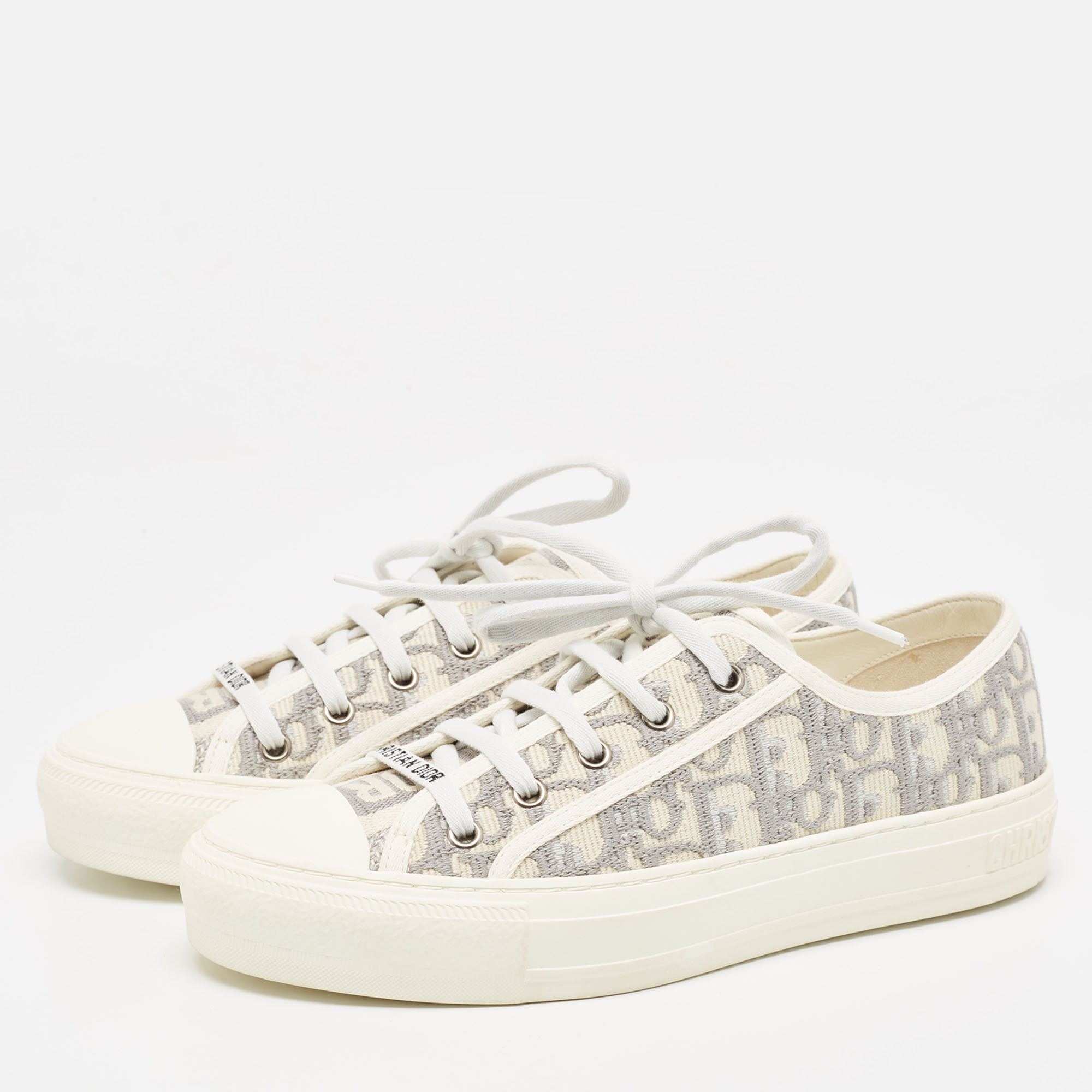 

Dior White/Grey Oblique Embroidered Canvas Walk'n'Dior Sneakers Size