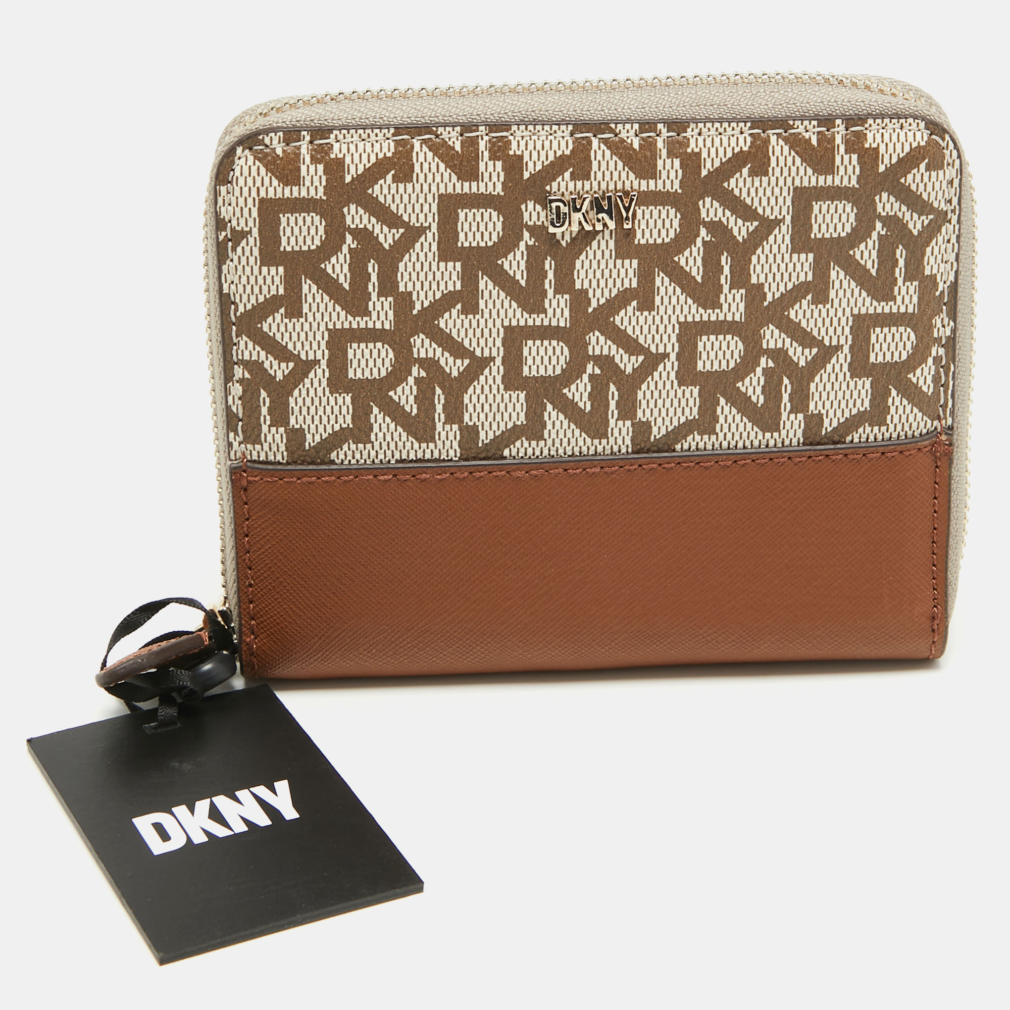 Pre-owned Dkny Biege/brown Signature Coated Canvas And Leather Vela Zip Around Wallet In Beige
