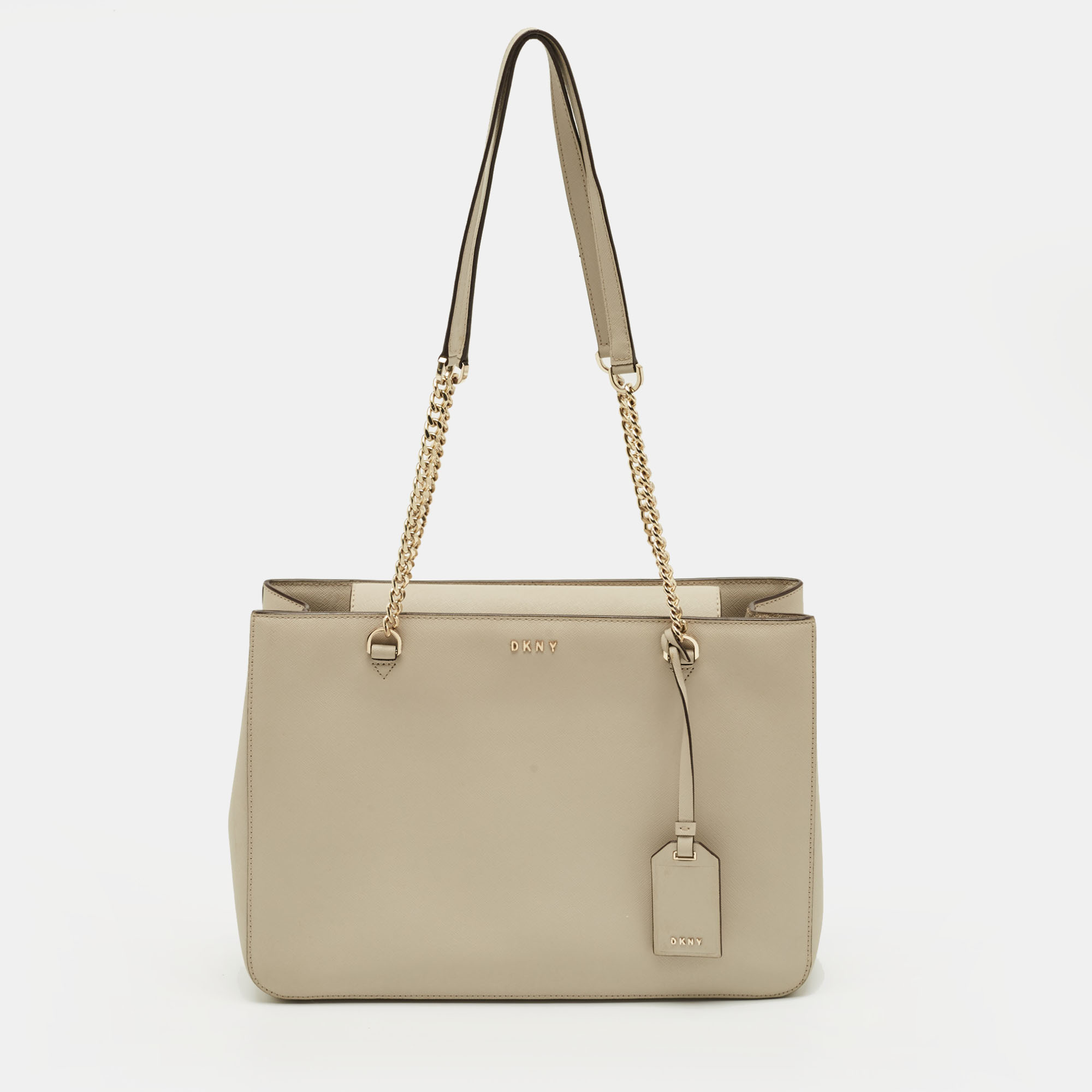 Pre-owned Dkny Light Beige Leather Bryant Park Chain Tote In Sand