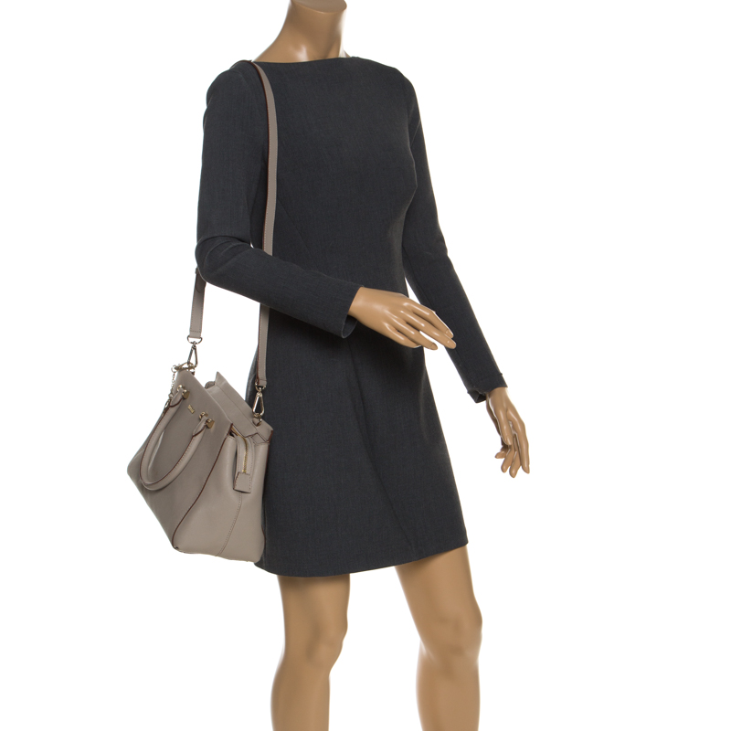 

DKNY Beige Leather Top Zip Tote