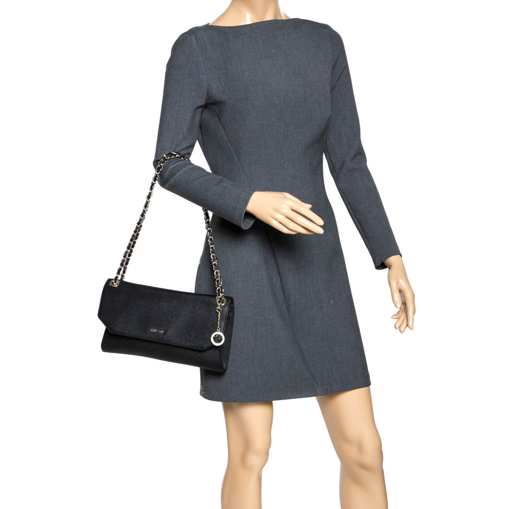 

DKNY Black Leather Flap Chain Shoulder Bag