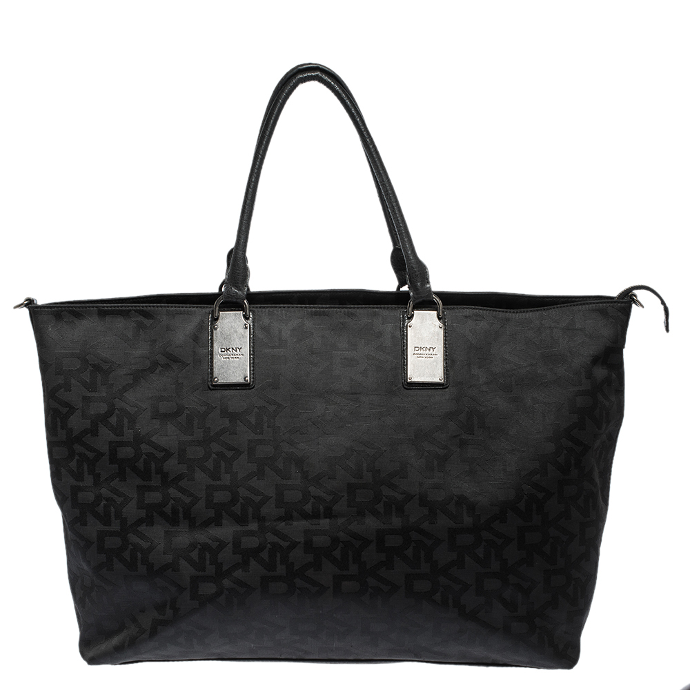 Pre-owned Dkny Black Signature Canvas Tote