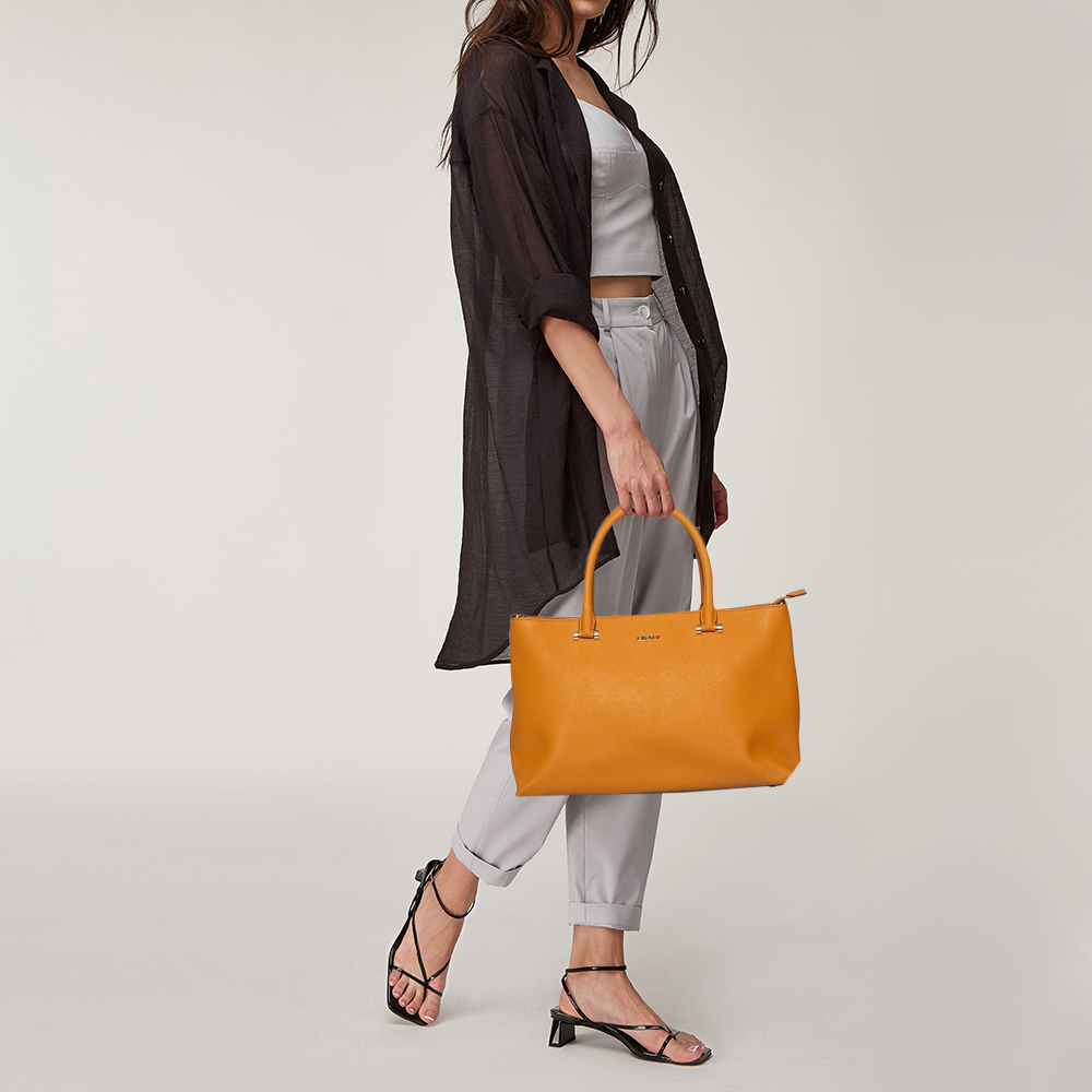 

Dkny Tan Saffiano Leather Bryant Park Zip Tote