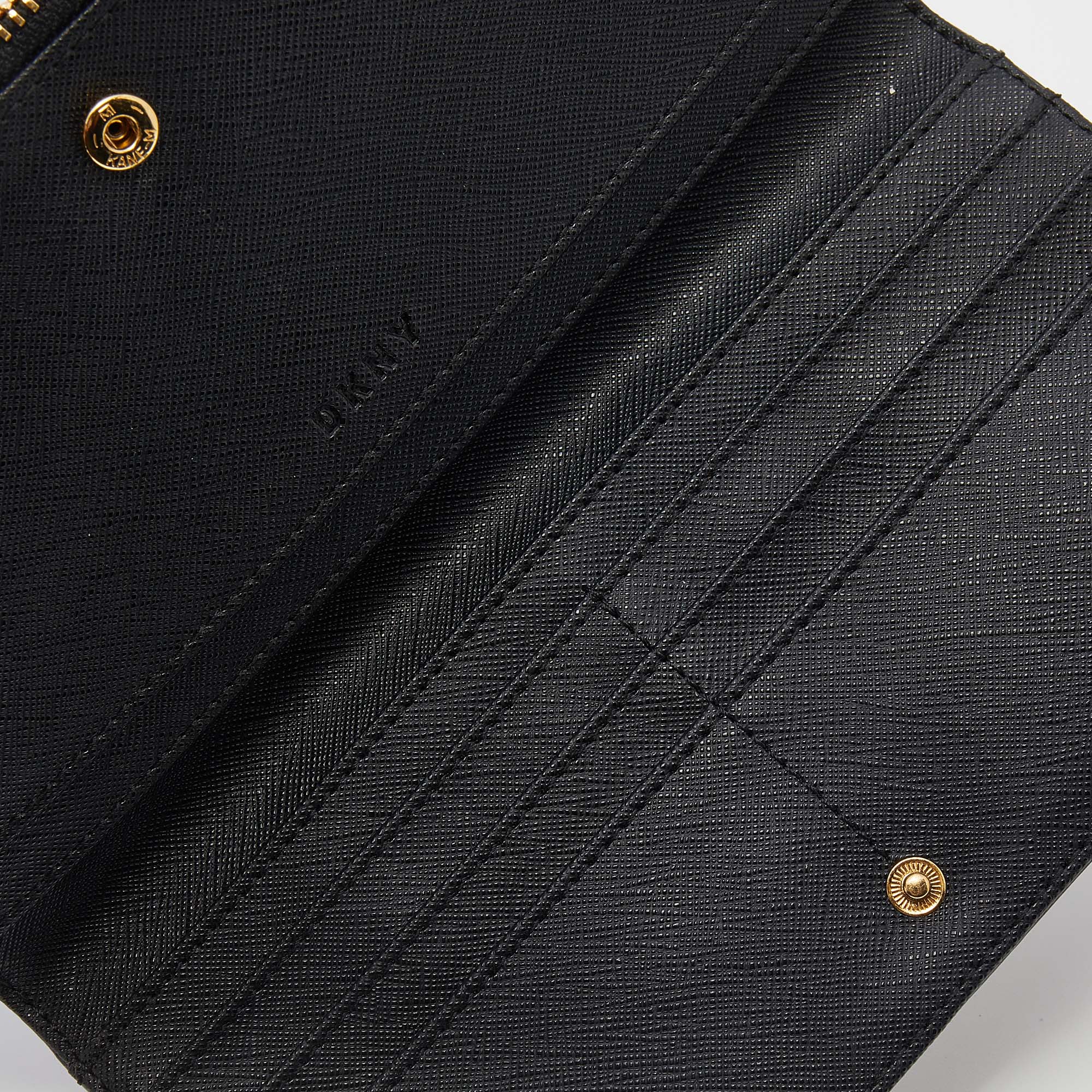 

Dkny Black Leather Zip Bifold Wallet