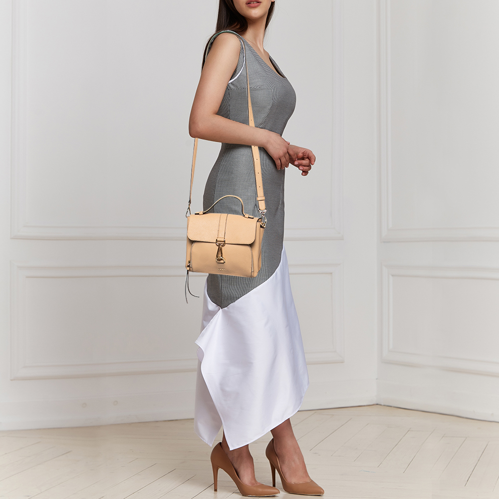 

DKNY Beige Grained Leather Clasp Detailed Shoulder Bag