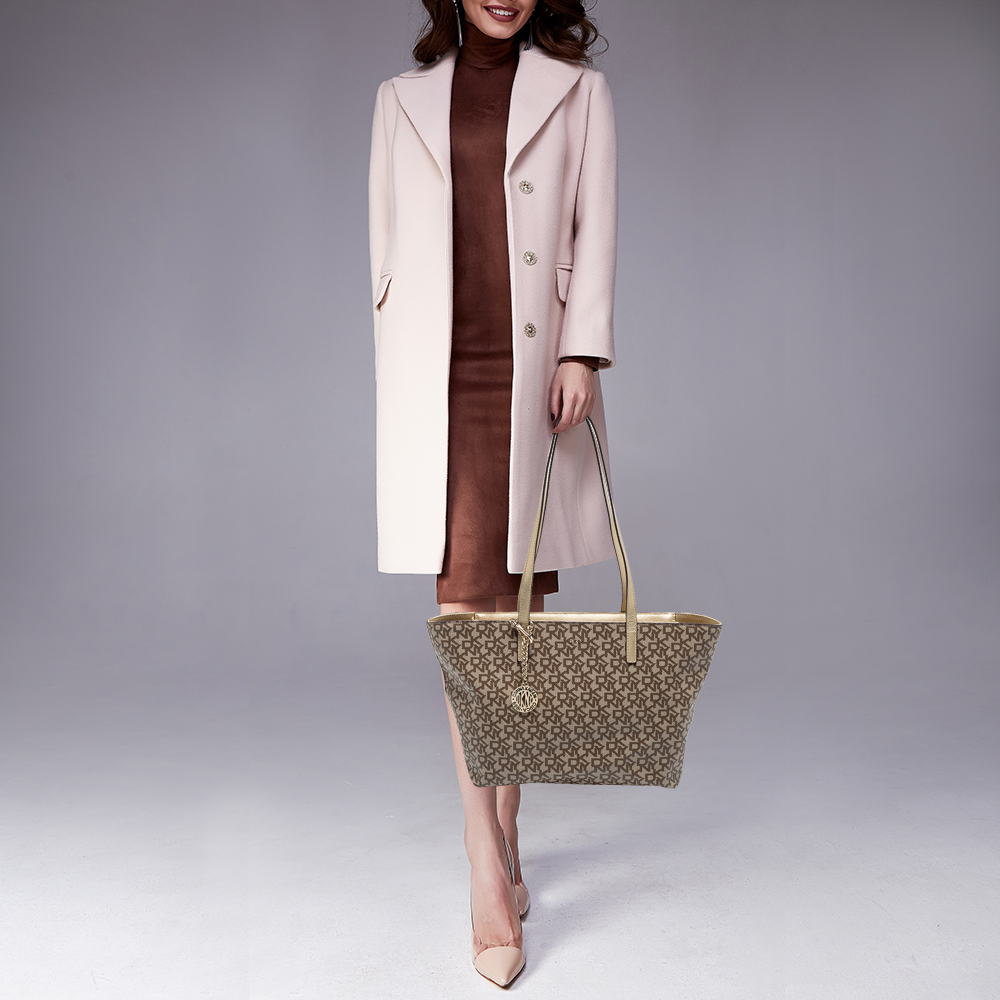 

Dkny Beige/Brown SIgnature Canvas Tote