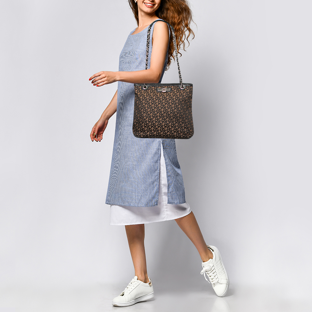 

DKNY Black/Brown Signature Canvas and Leather Chain Shoulder Bag