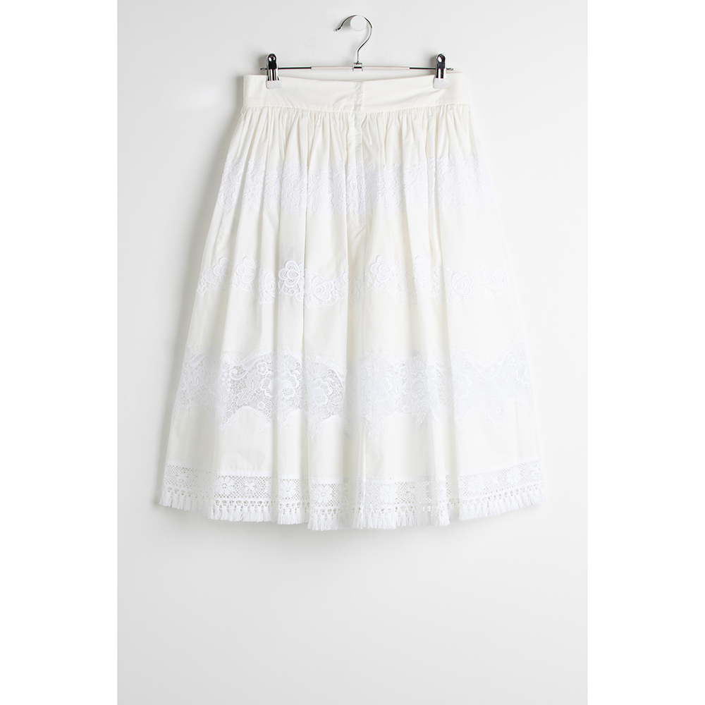 

Dolce & Gabbana White Embroidered Cotton Skirt  (44