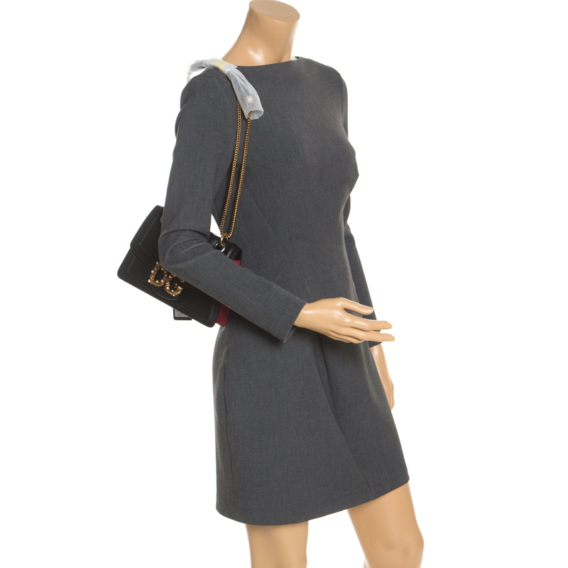 

Dolce & Gabbana Black Leather DG Amore Chain Shoulder Bag