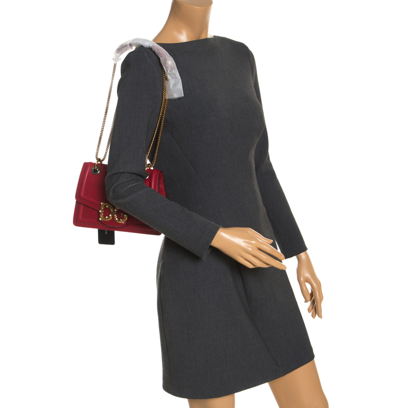 

Dolce & Gabbana Red Leather DG Amore Chain Shoulder Bag