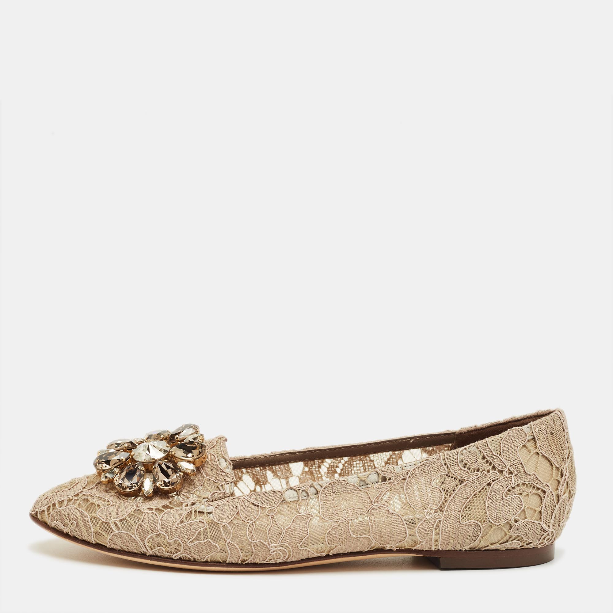 Pre-owned Dolce & Gabbana Beige Lace Taormina Crystal Ballet Flats Size 37 In Sand