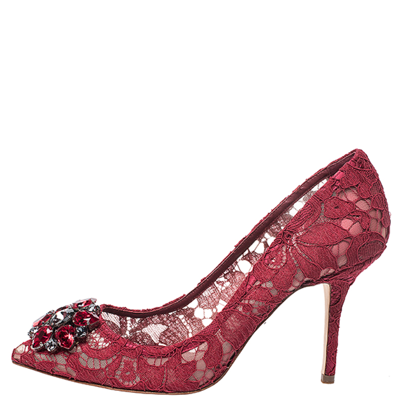 

Dolce and Gabbana Red Crystal Embellished Lace Belluci Pumps Size