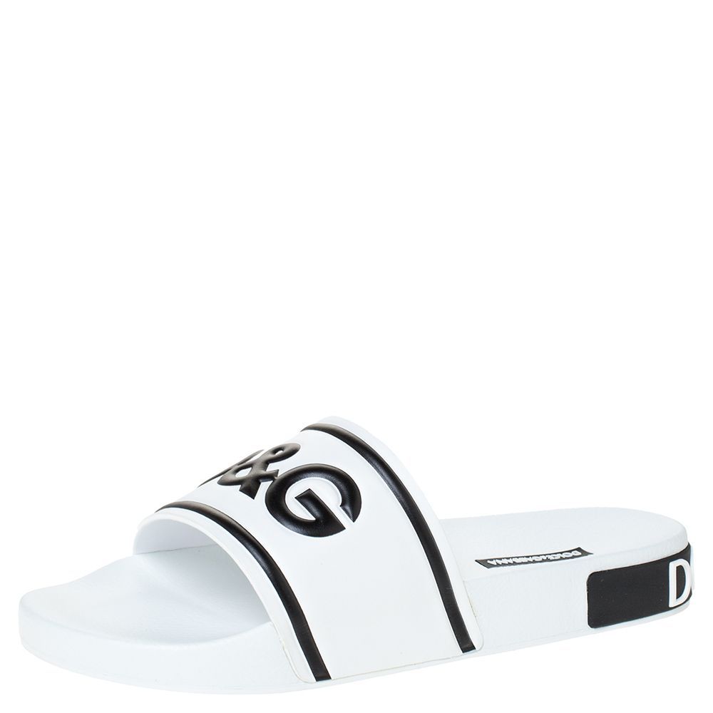 Click to view more detailed imagery on our partner's website Pre-owned Dolce & Gabbana White Leather And Rubber Slides Size 41