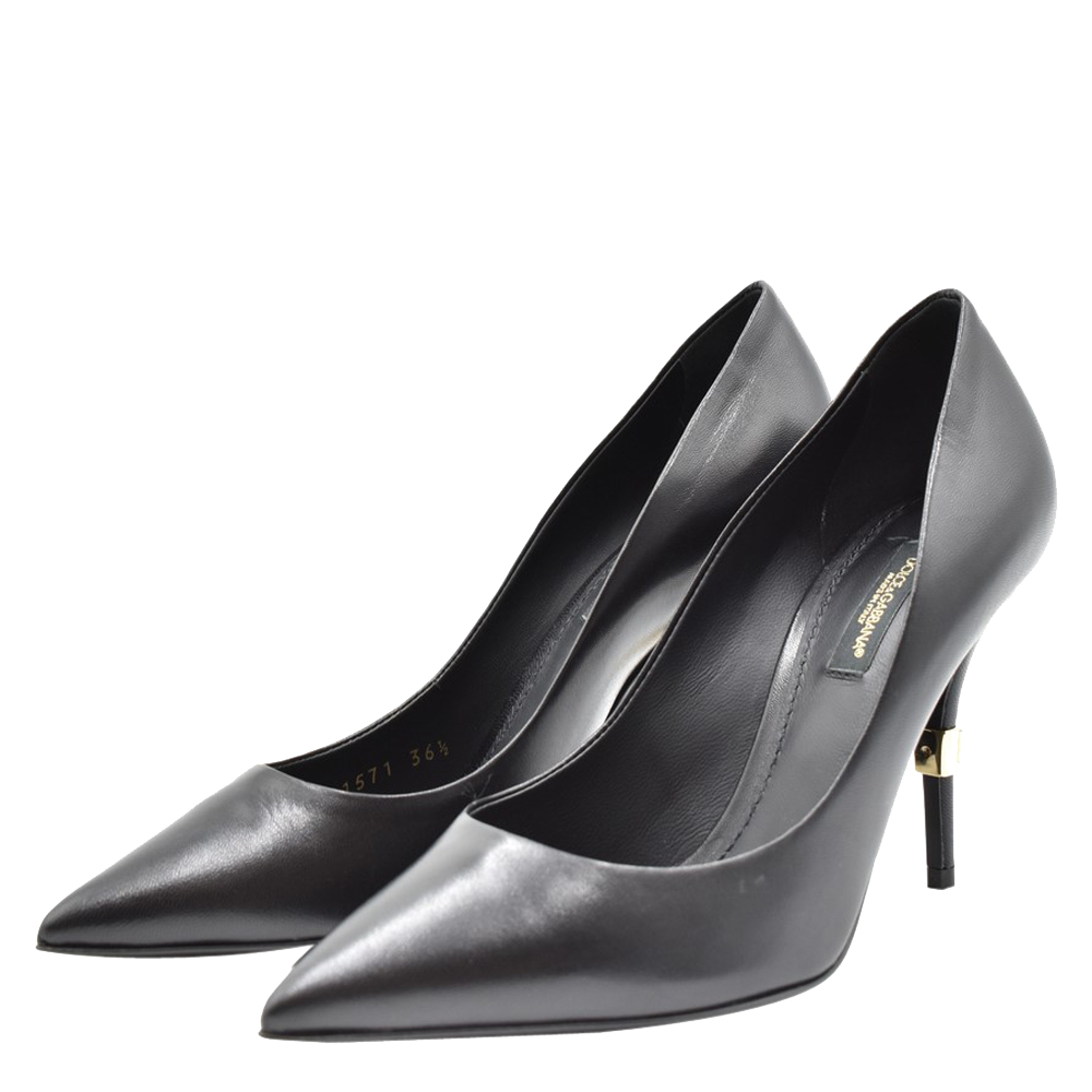 

Dolce and Gabbana Black DG Logo Pumps Size EU