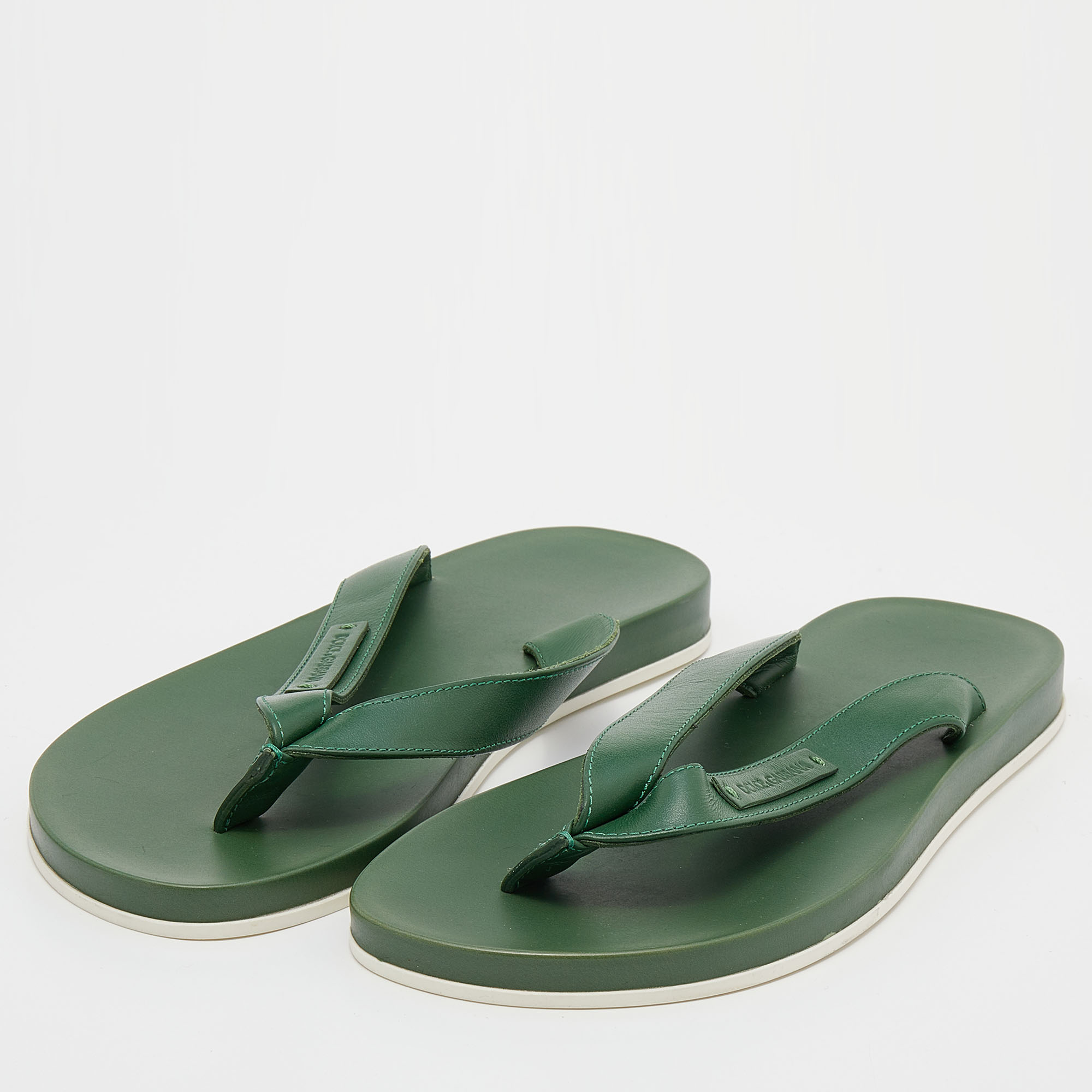 

Dolce & Gabbana Green Leather Beach Thong Sandals Size