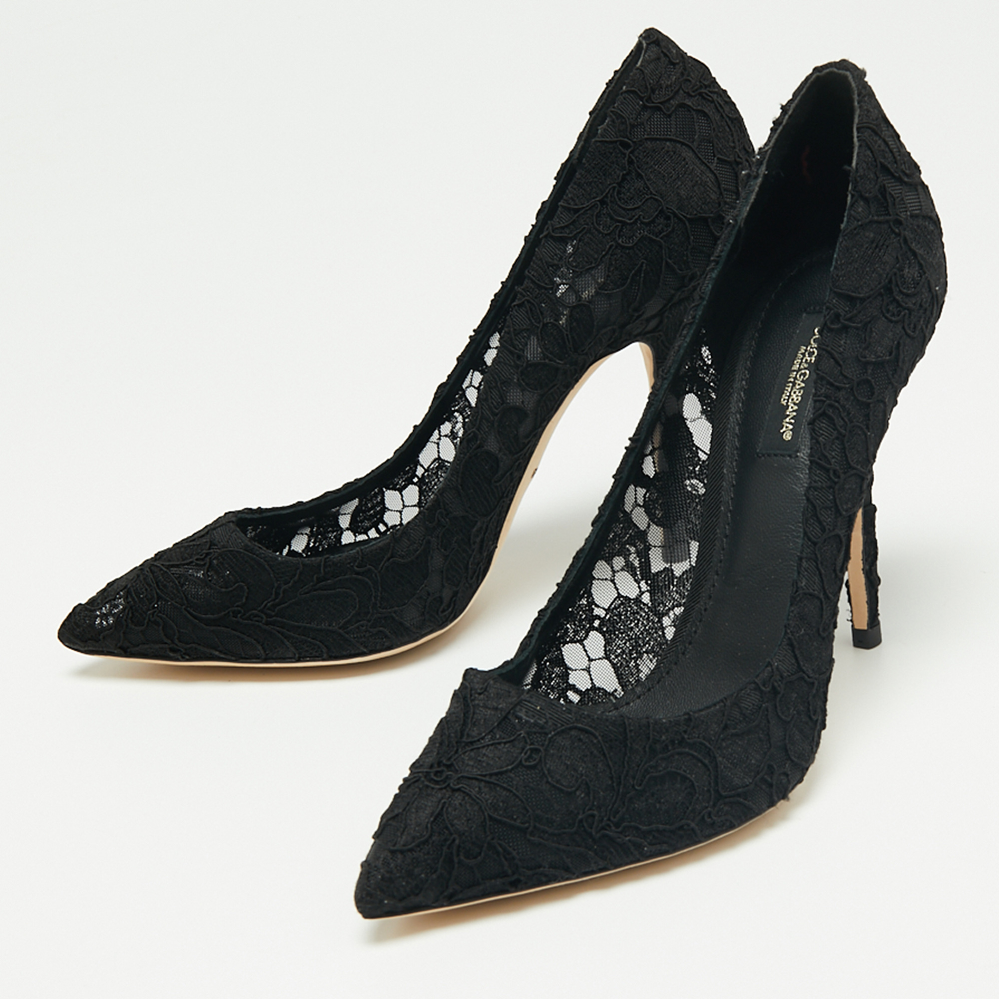 

Dolce & Gabbana Black Floral Lace Pointed Toe Pumps Size