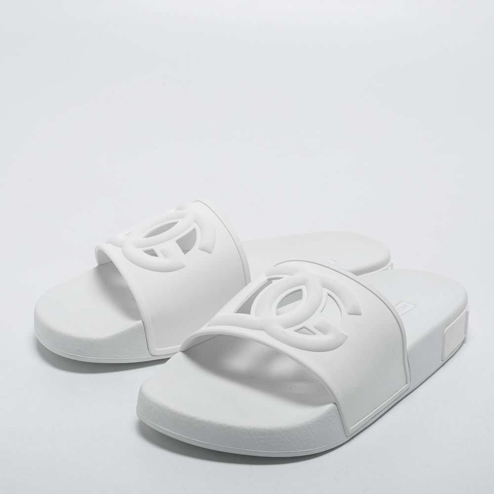 

Dolce & Gabbana White Rubber Logo Cut Out Slides Size