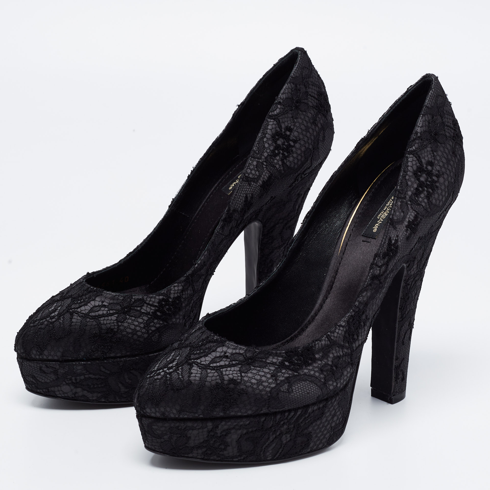 

Dolce & Gabbana Black Lace Platform Pumps Size