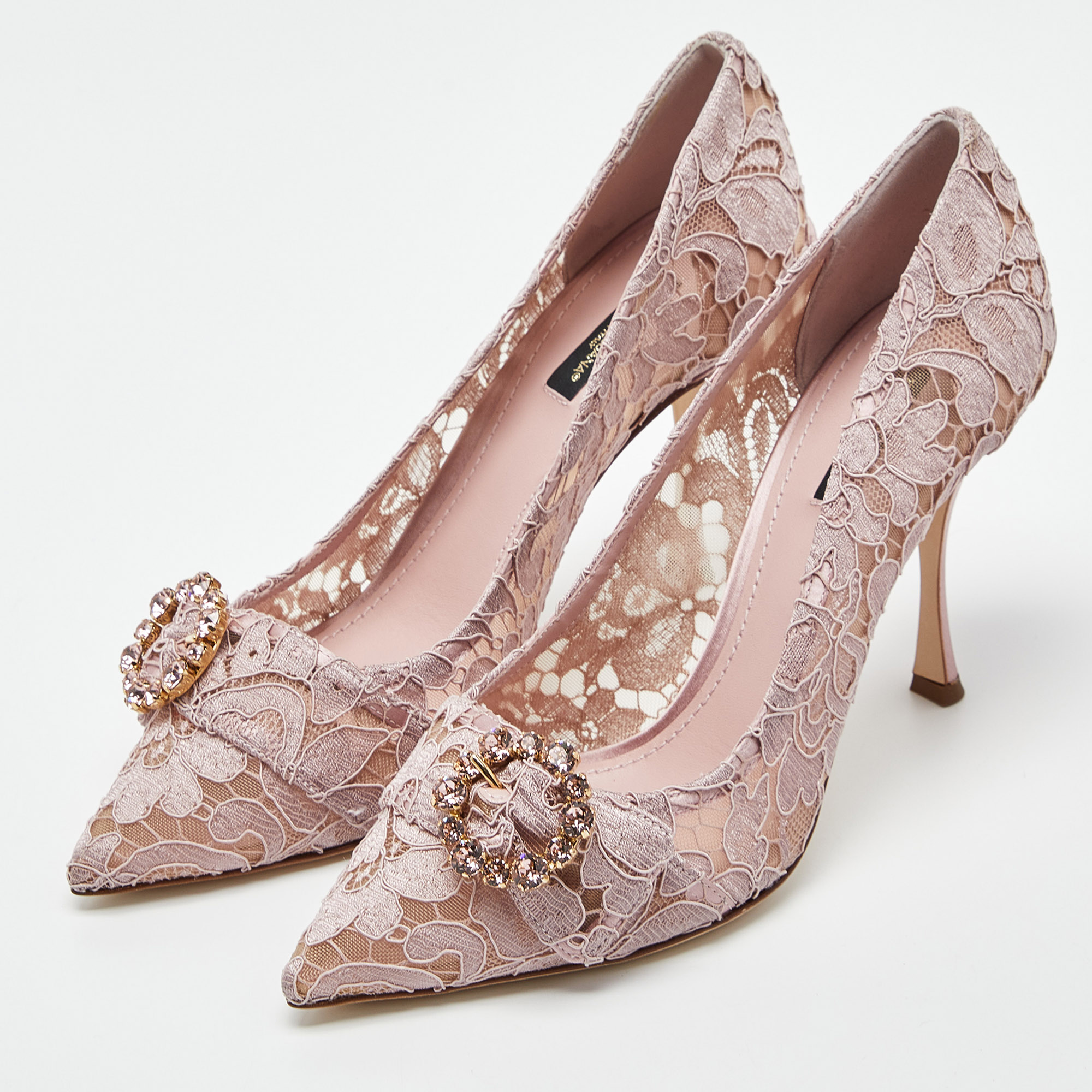 

Dolce & Gabbana Lilac Lace Crystal Embellishment Pointed Toe Pumps Size, Purple