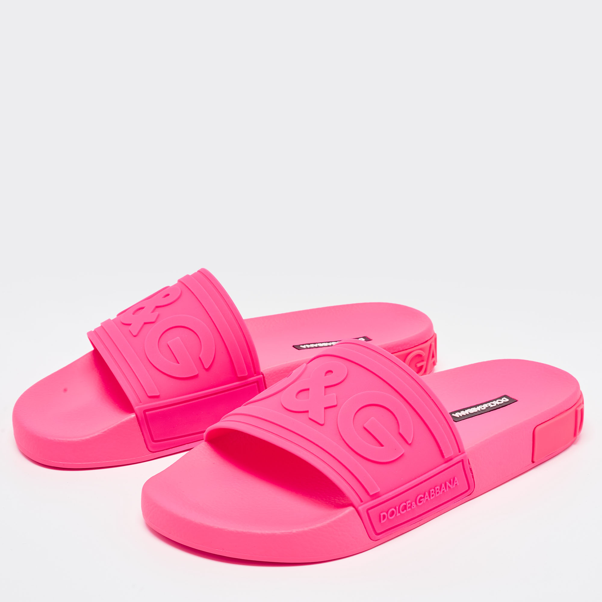 

Dolce & Gabbana Pink Rubber Flat Slides Size