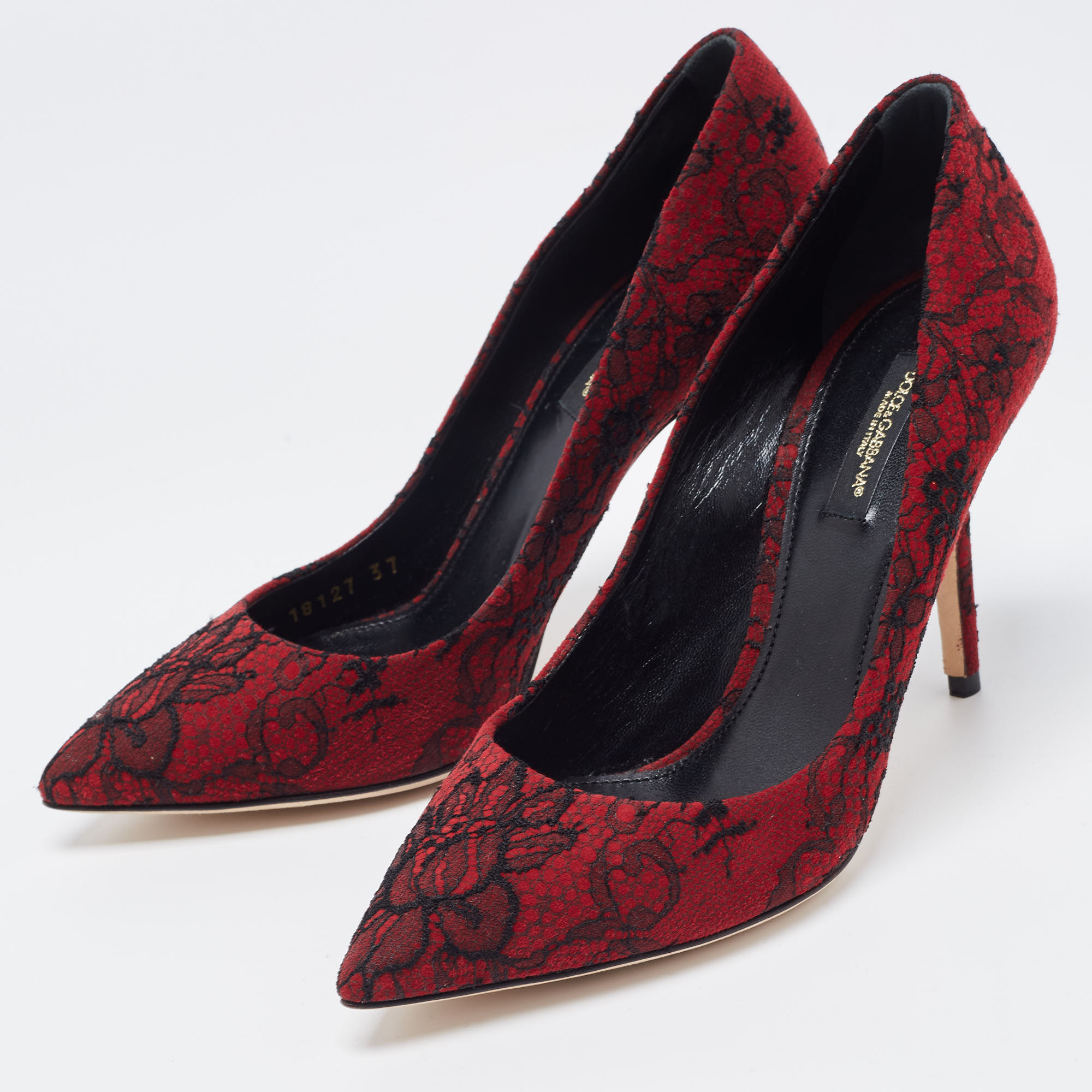 

Dolce & Gabbana Burgundy/Black Mesh and Lace Pointed Toe Pumps Size