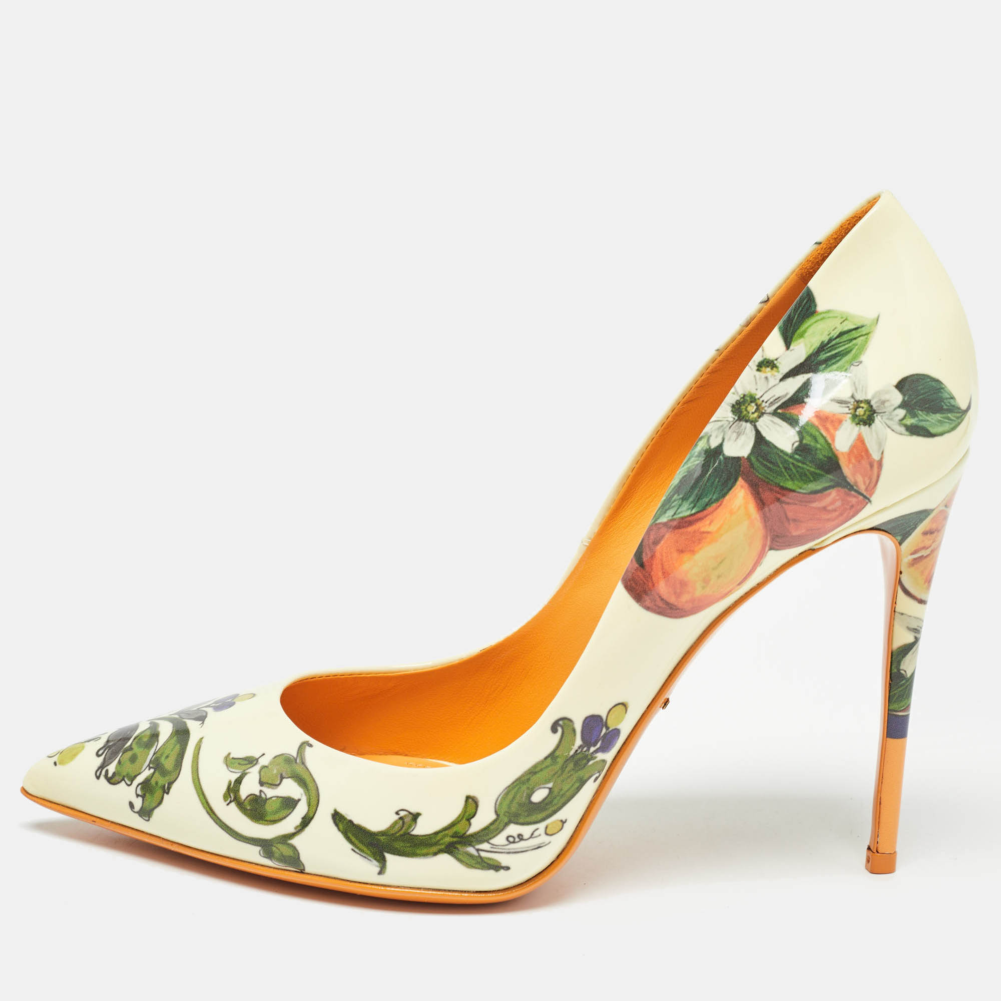 

Dolce & Gabbana Tricolor Printed Patent Leather Pointed Toe Pumps Size, Cream